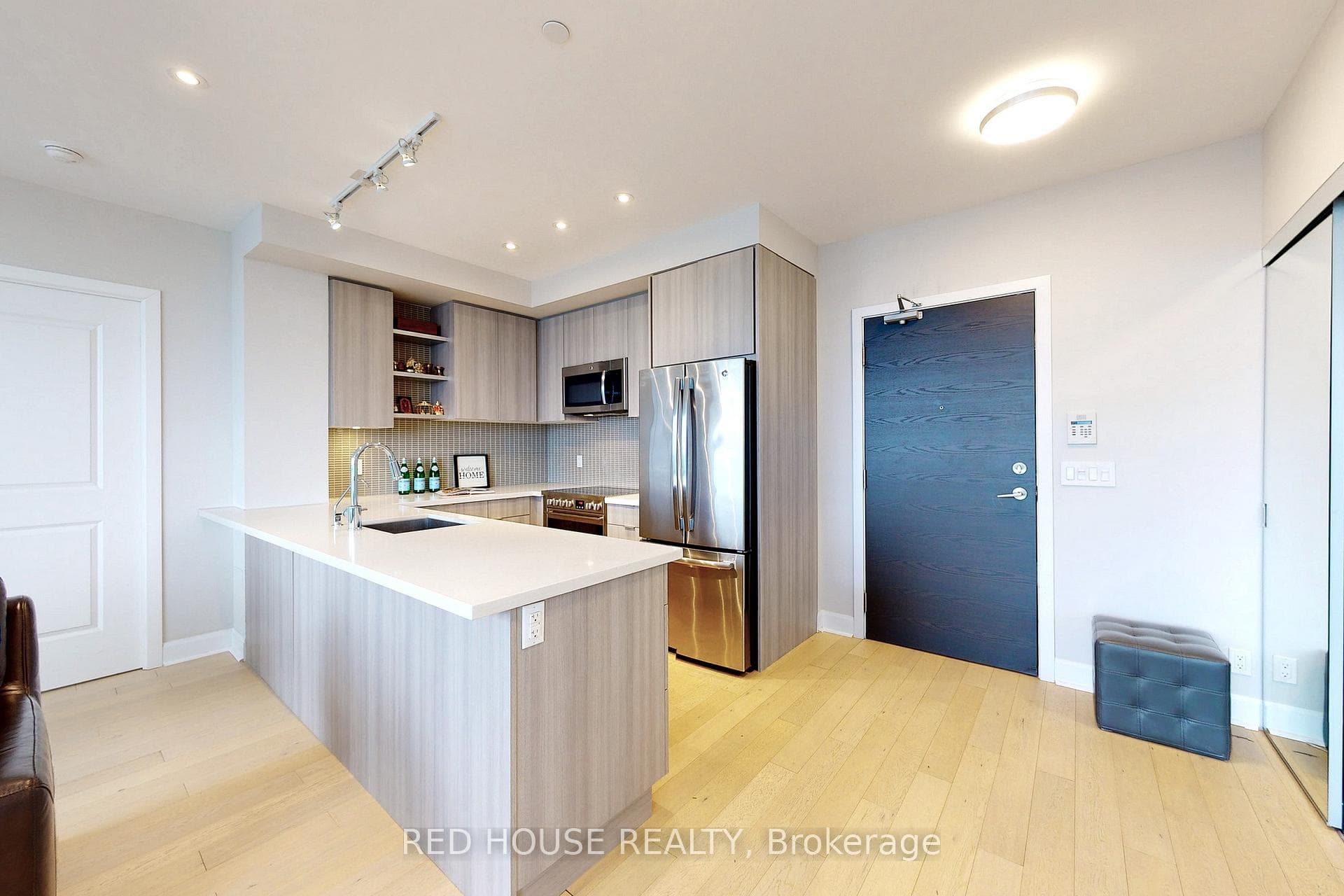 33 Shore Breeze Drive Unit 3505 photo 8