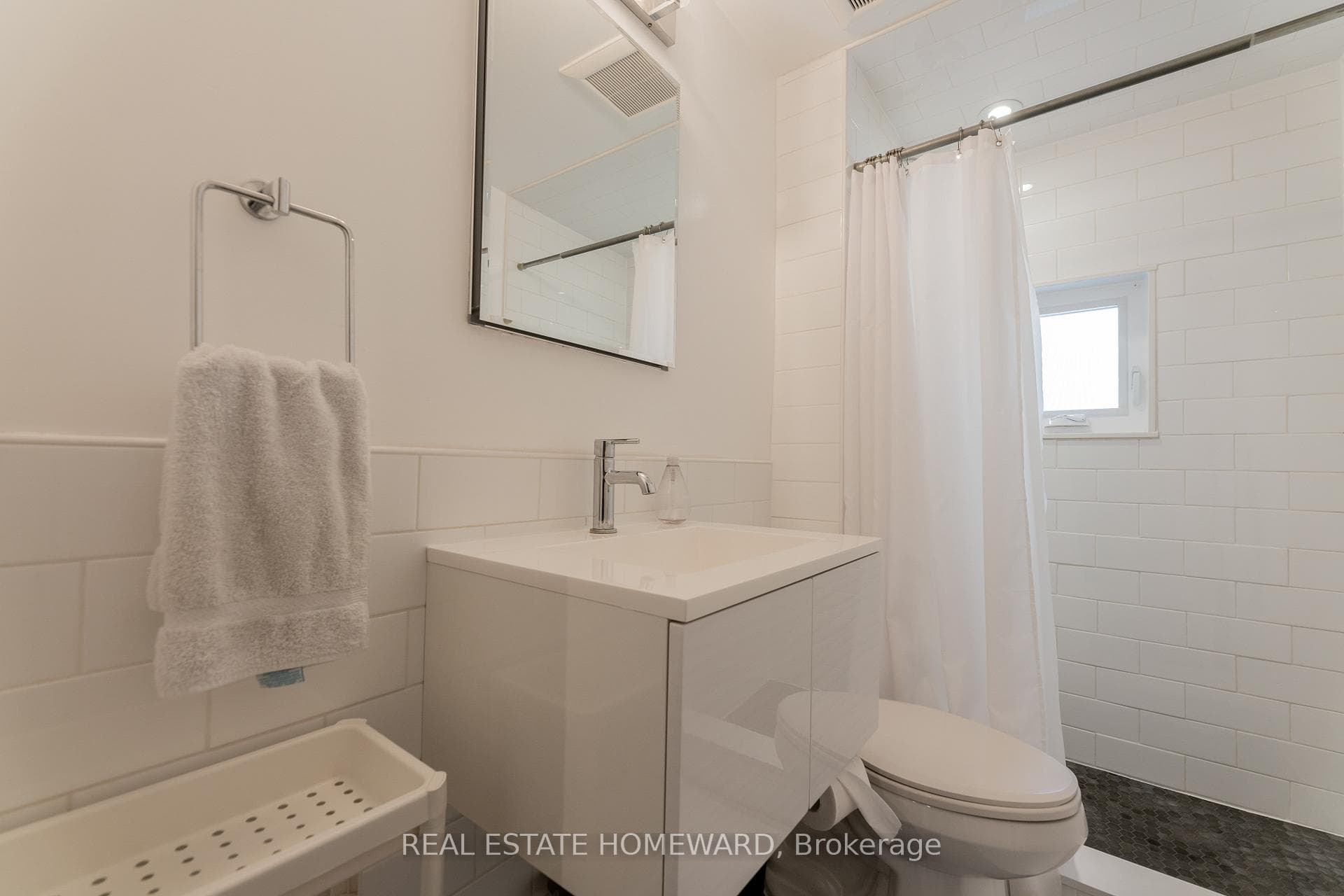 24 Earl Grey Road photo 15