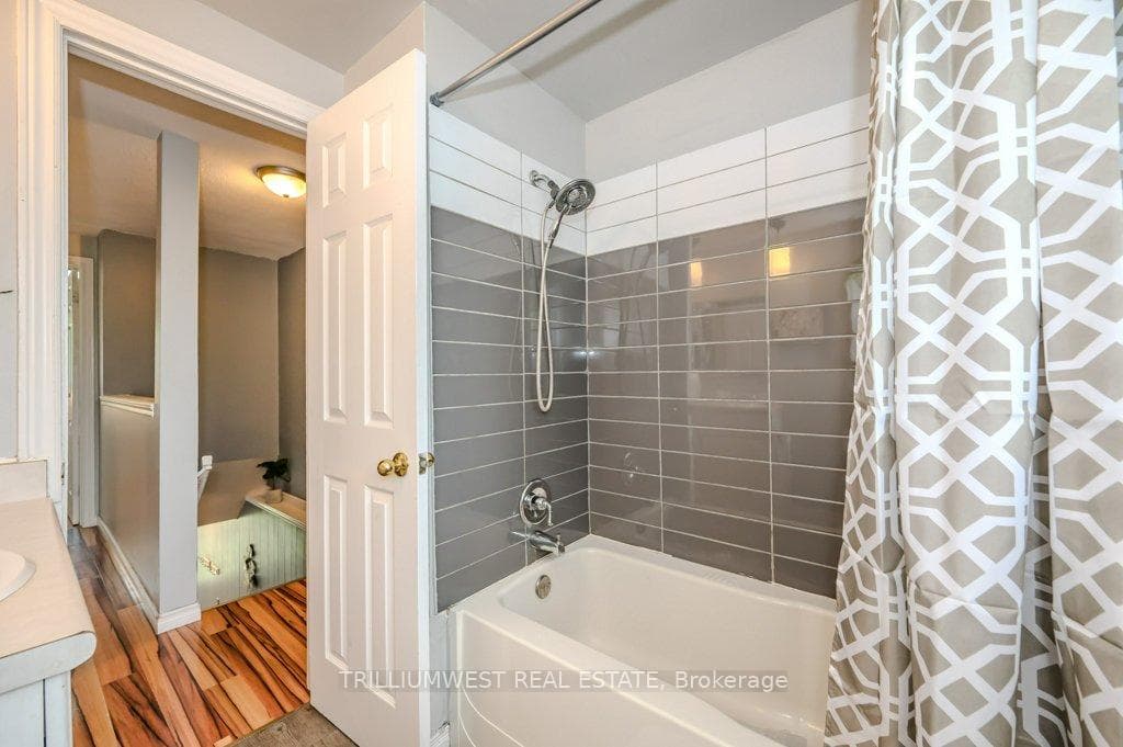 46 Clarence Street photo 20