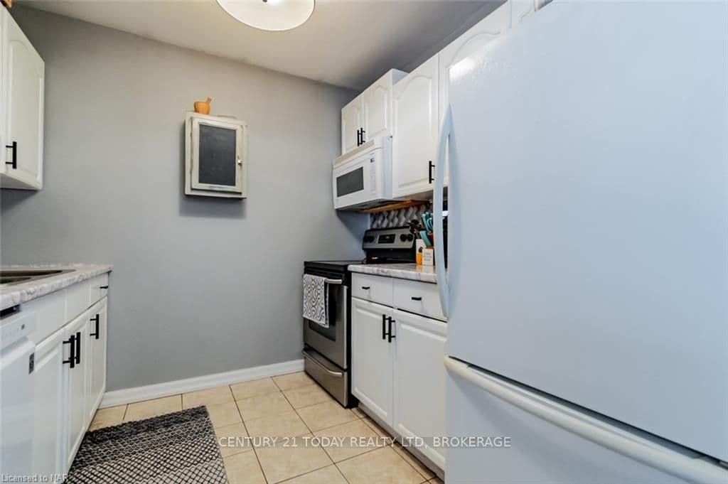 23 MOFFATT Street photo 15