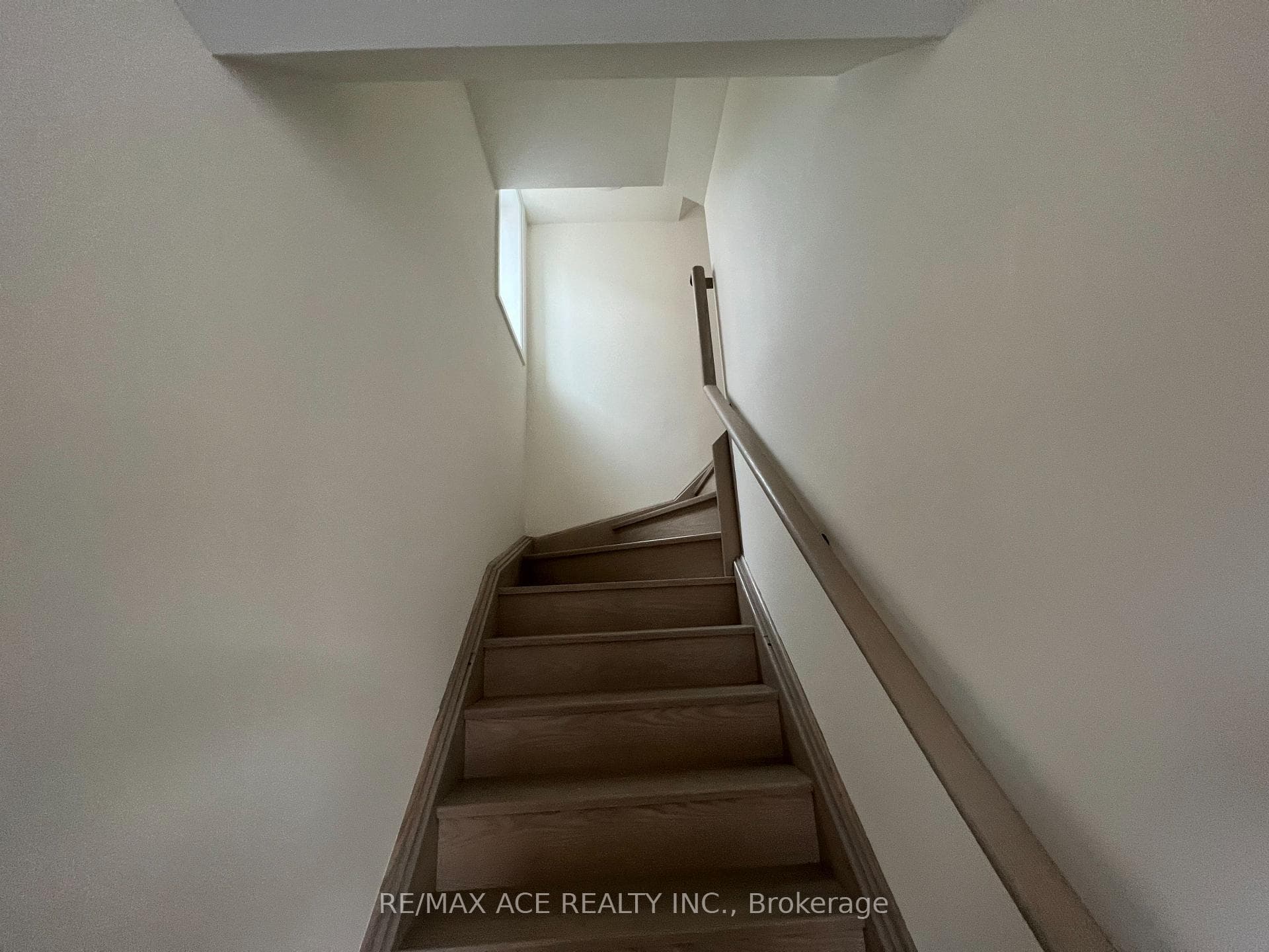 245 Mclevin Avenue Unit 23 photo 14