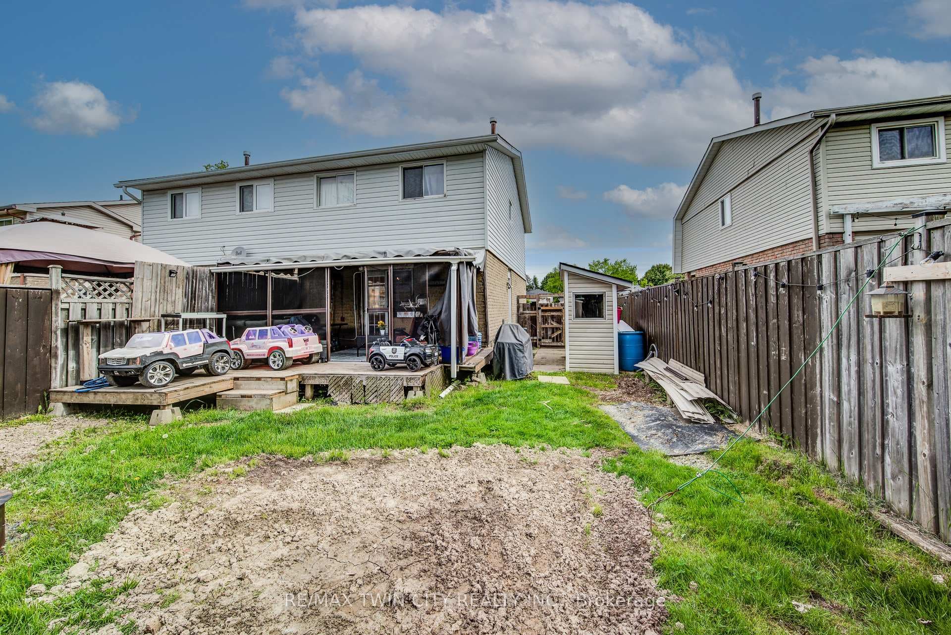 27 Meadow Woods Crescent photo 29