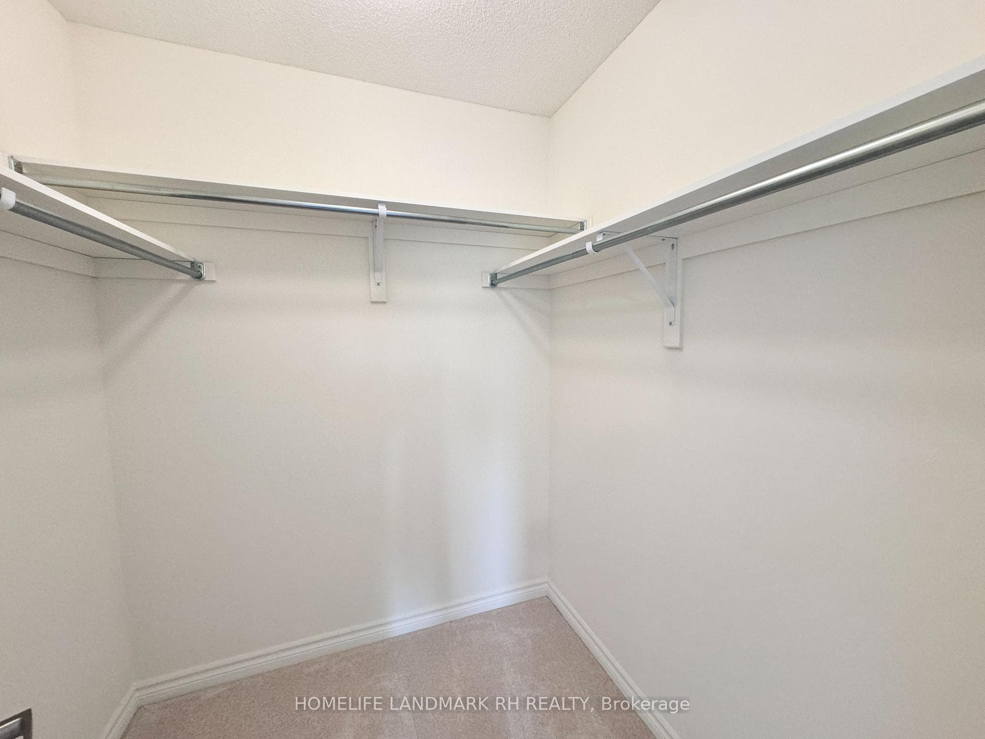 80 Kenneth Rogers Crescent photo 15