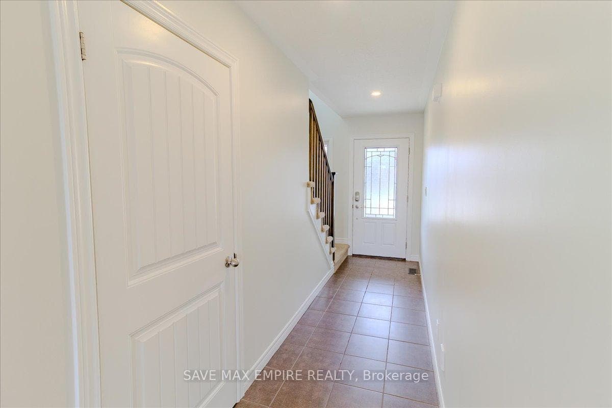 1413 Dunkirk Avenue photo 6