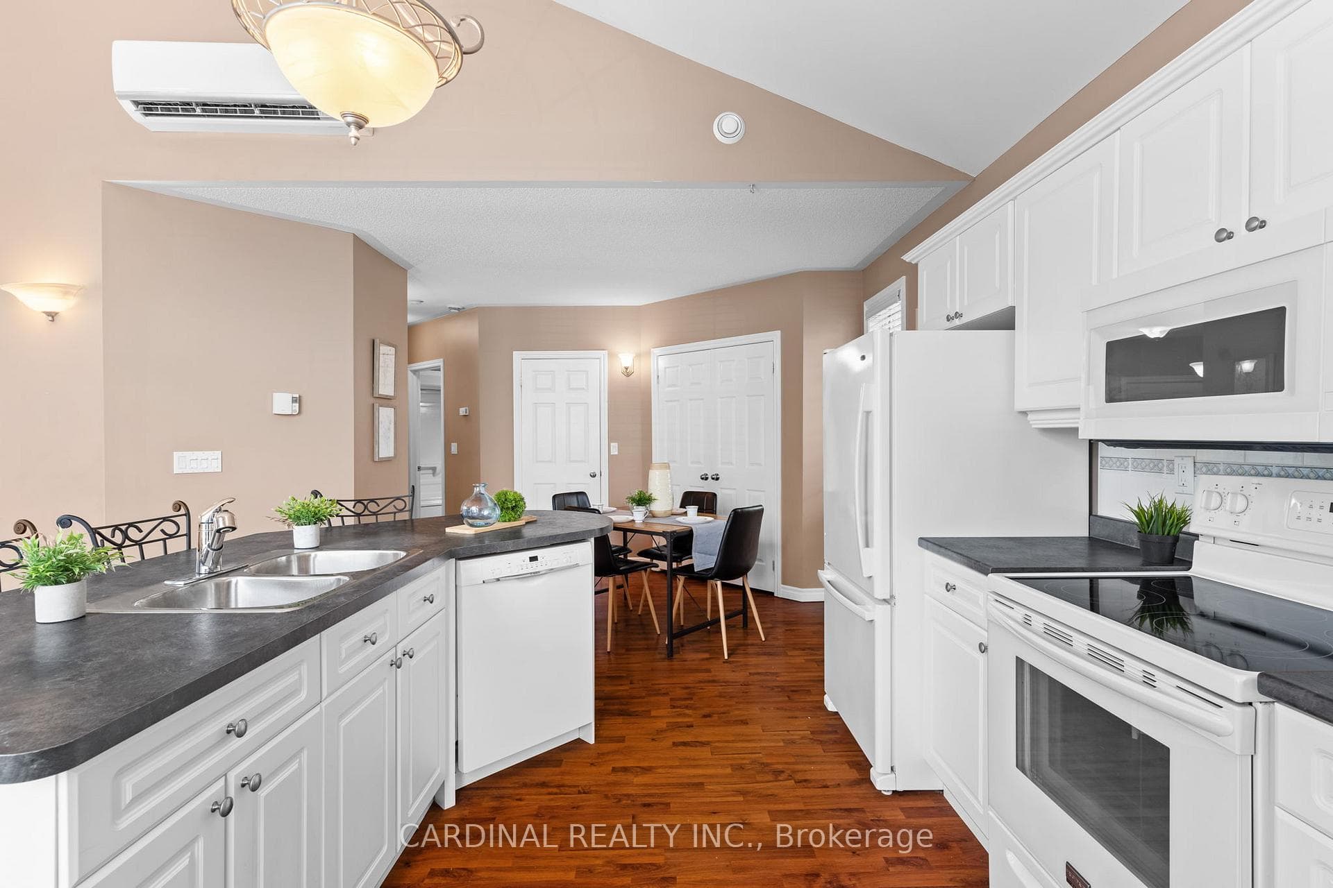 1055 Birchwood Trail Unit 502 photo 15