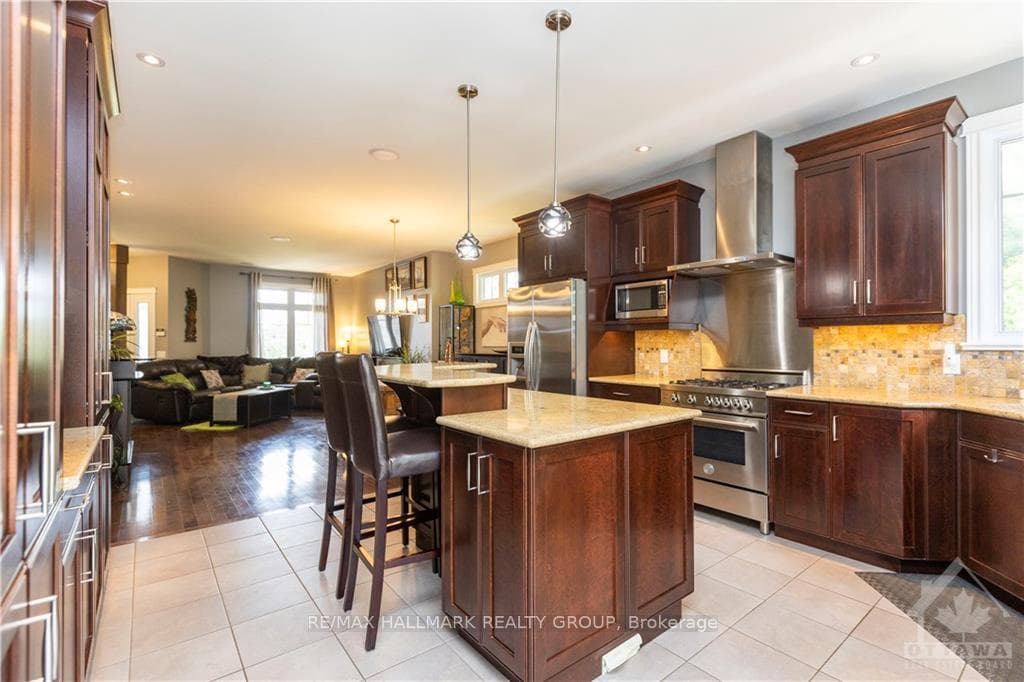 2809 INNES Road photo 6