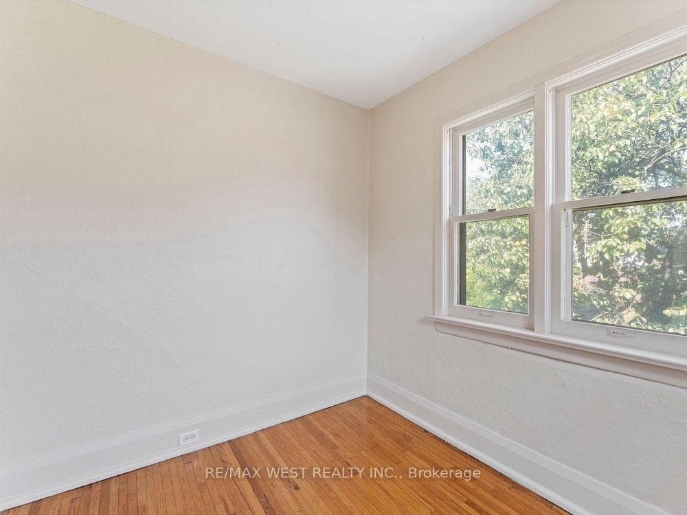 12 Dewson Street photo 28