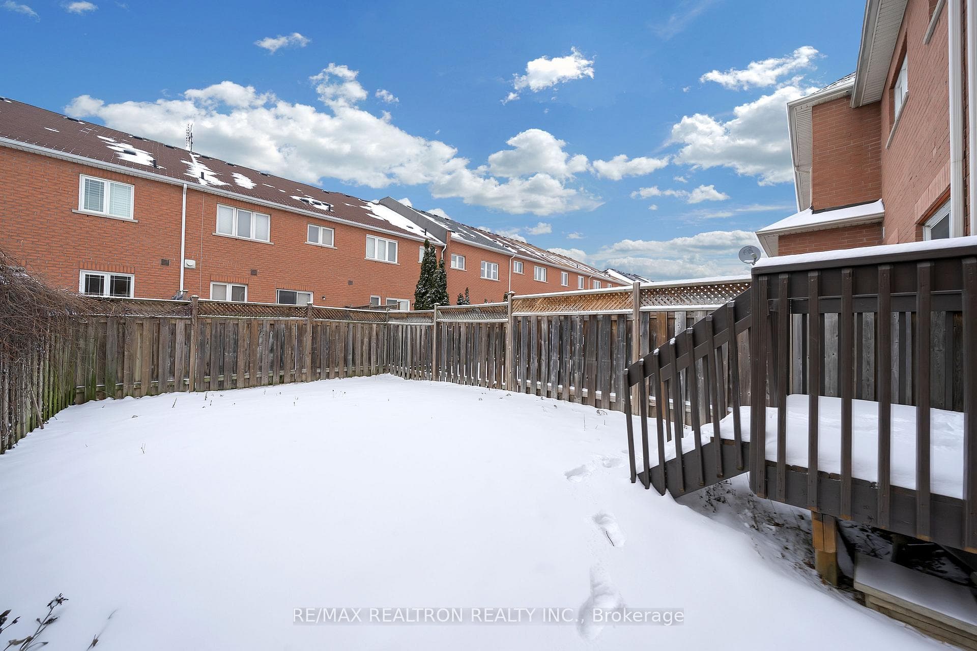 28 Daniel Reaman Crescent photo 38