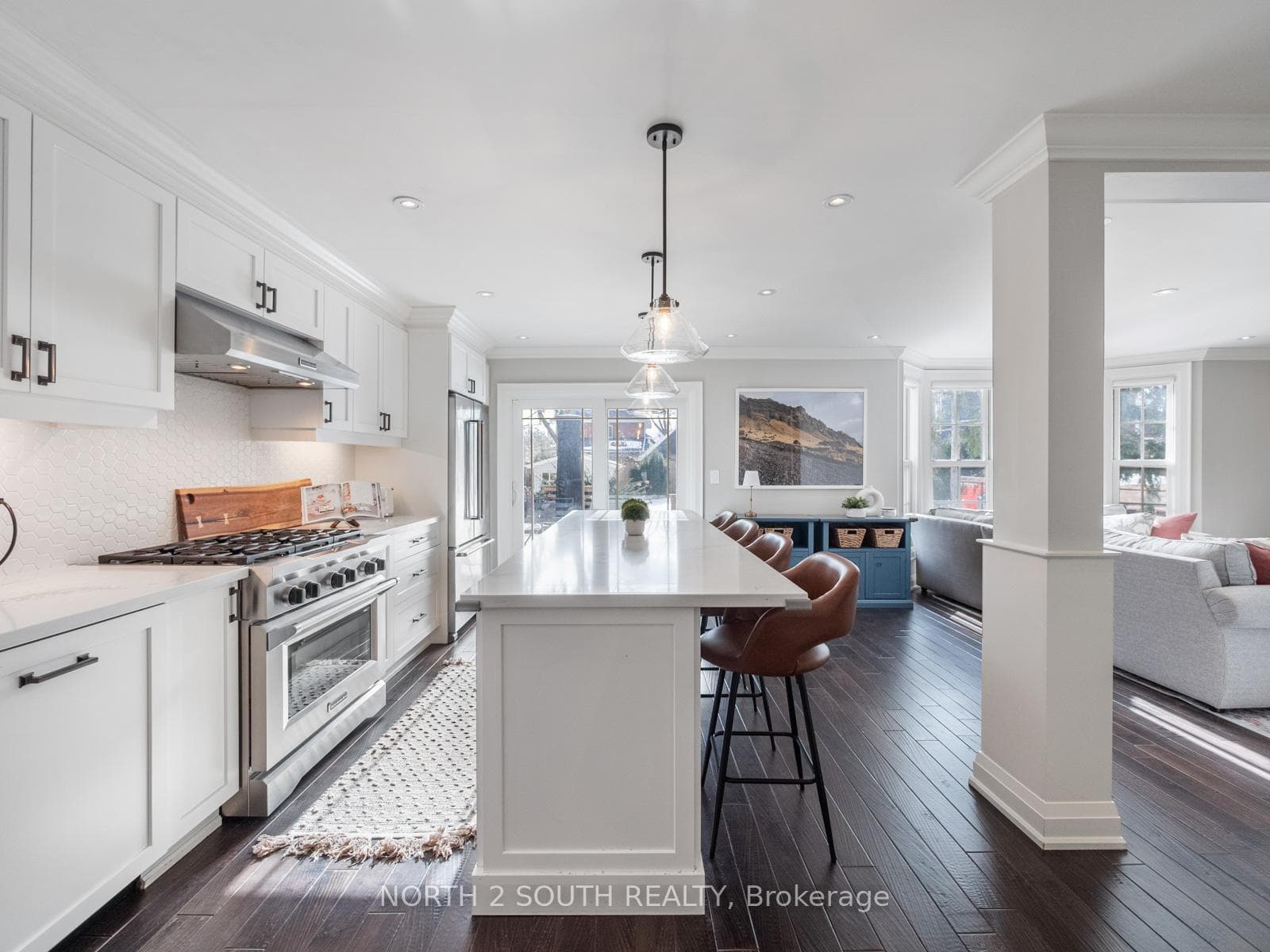 298 Douglas Avenue photo 12