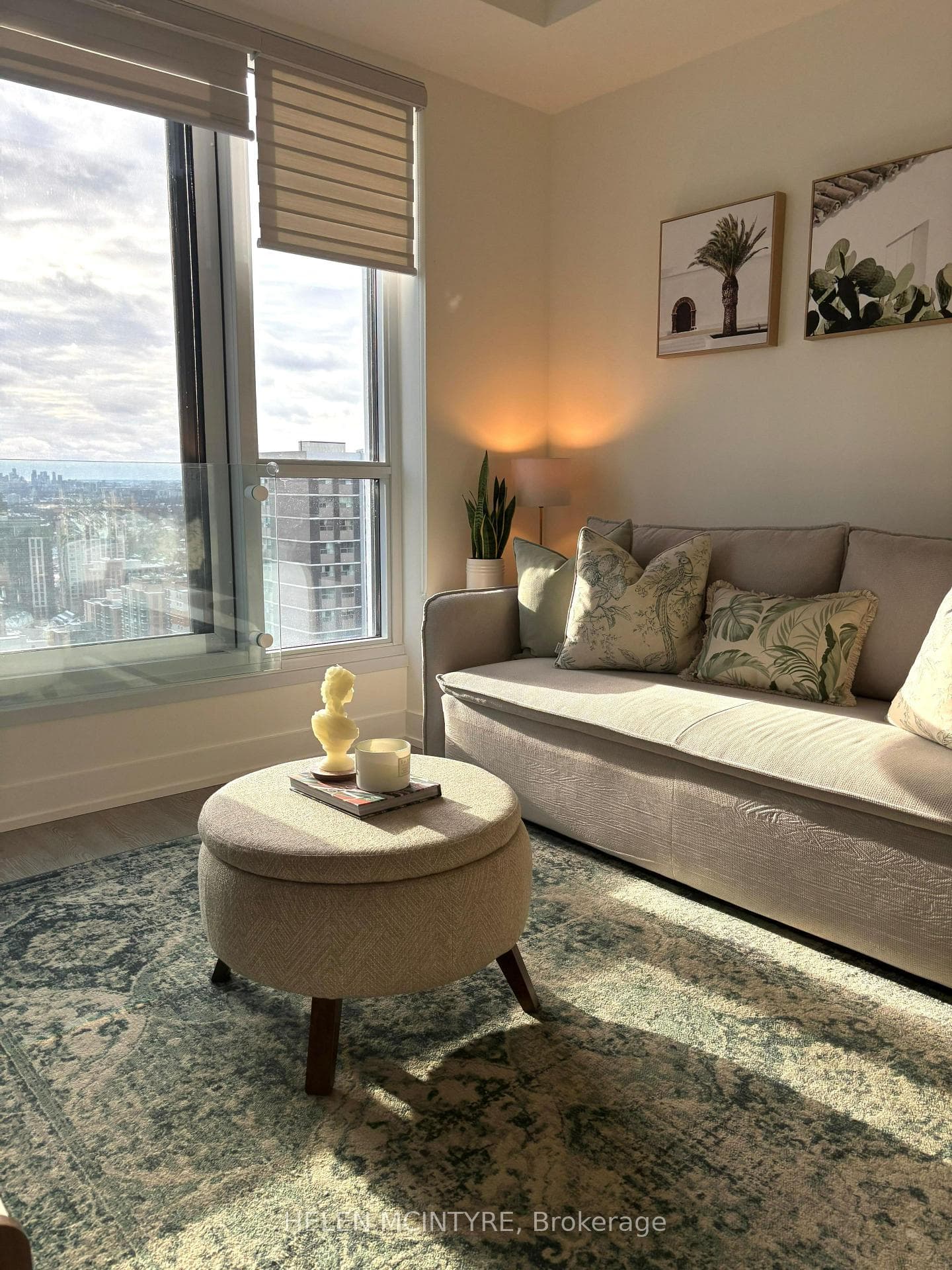 5 Mabelle Avenue Unit 3232 photo 5