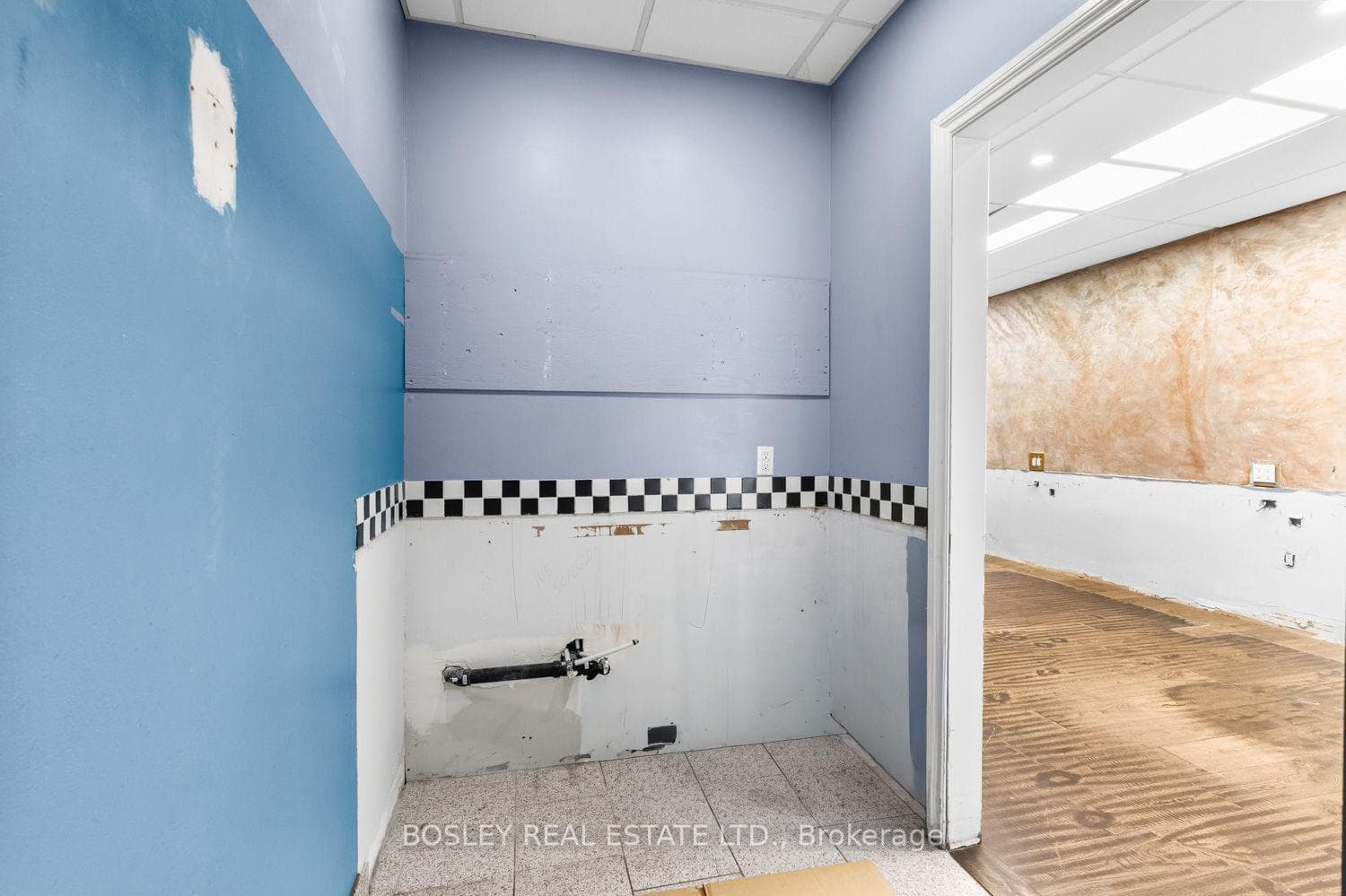 3524 Bathurst Street photo 17