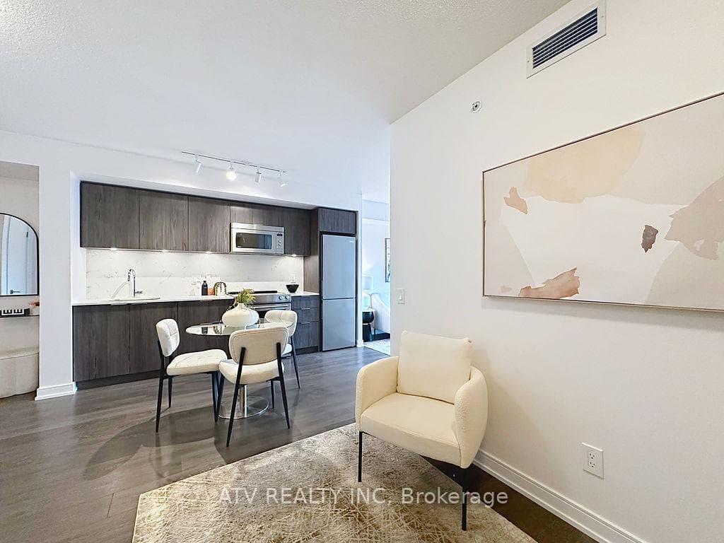 30 Samuel Wood Way Unit 1812 photo 6