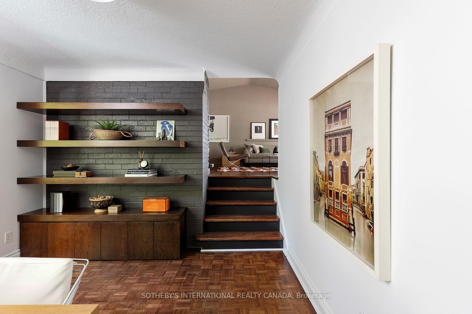 60 Doonaree Drive photo 11