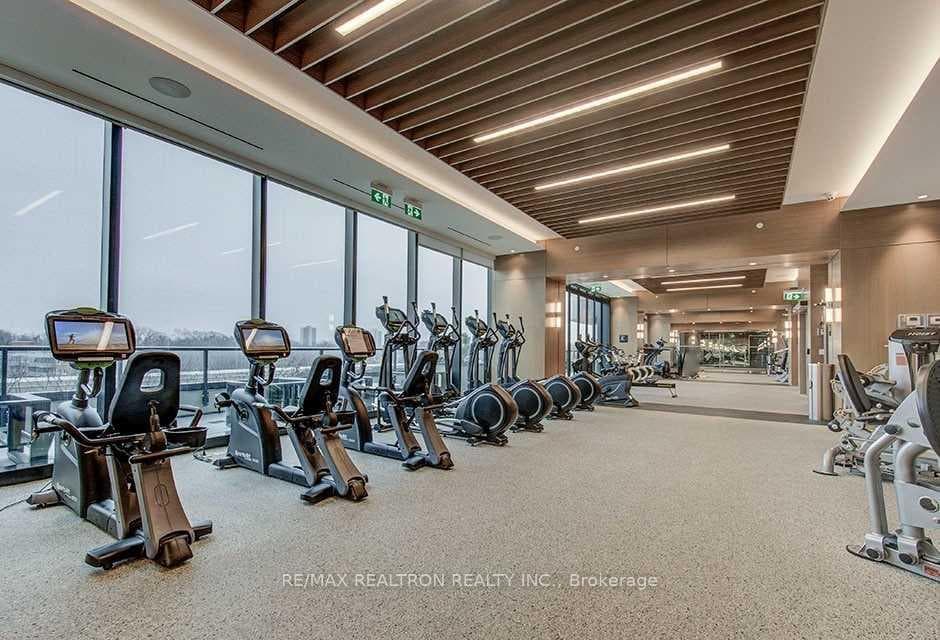 575 Bloor Street Unit 2208 photo 28
