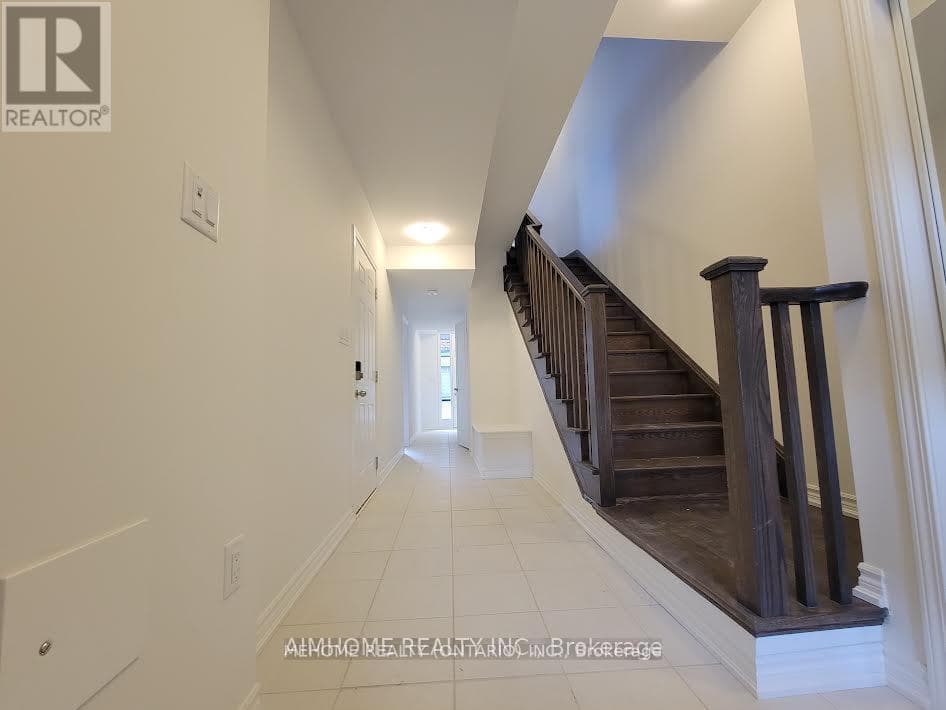 186 Keppel Circle photo 15