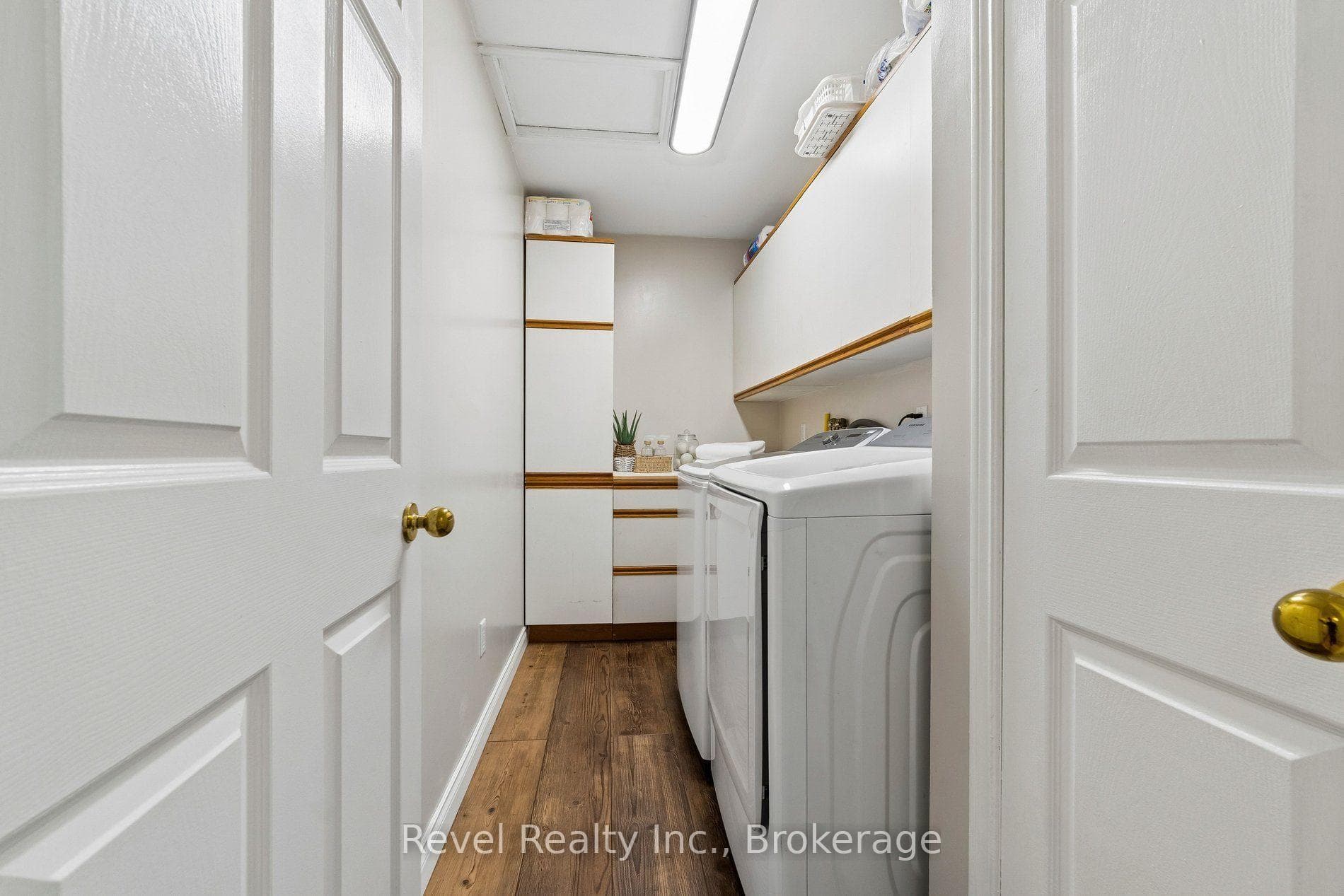 18 Bessie Avenue photo 31