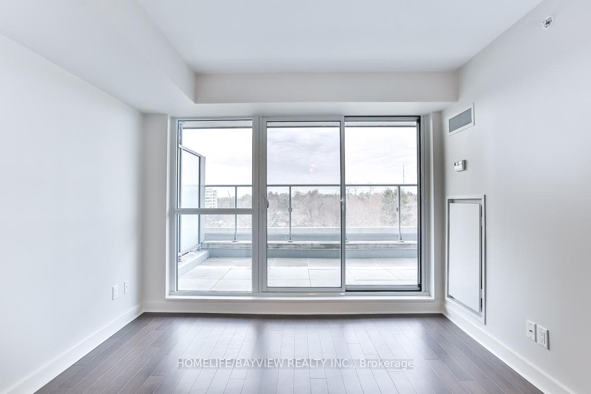 58 Orchard View Boulevard Unit 511 photo 4
