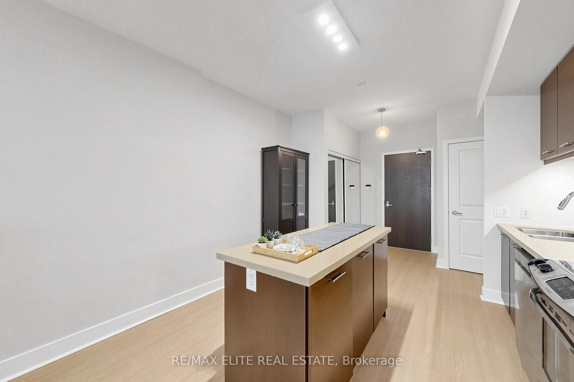 26 Norton Avenue Unit 1309 photo 10