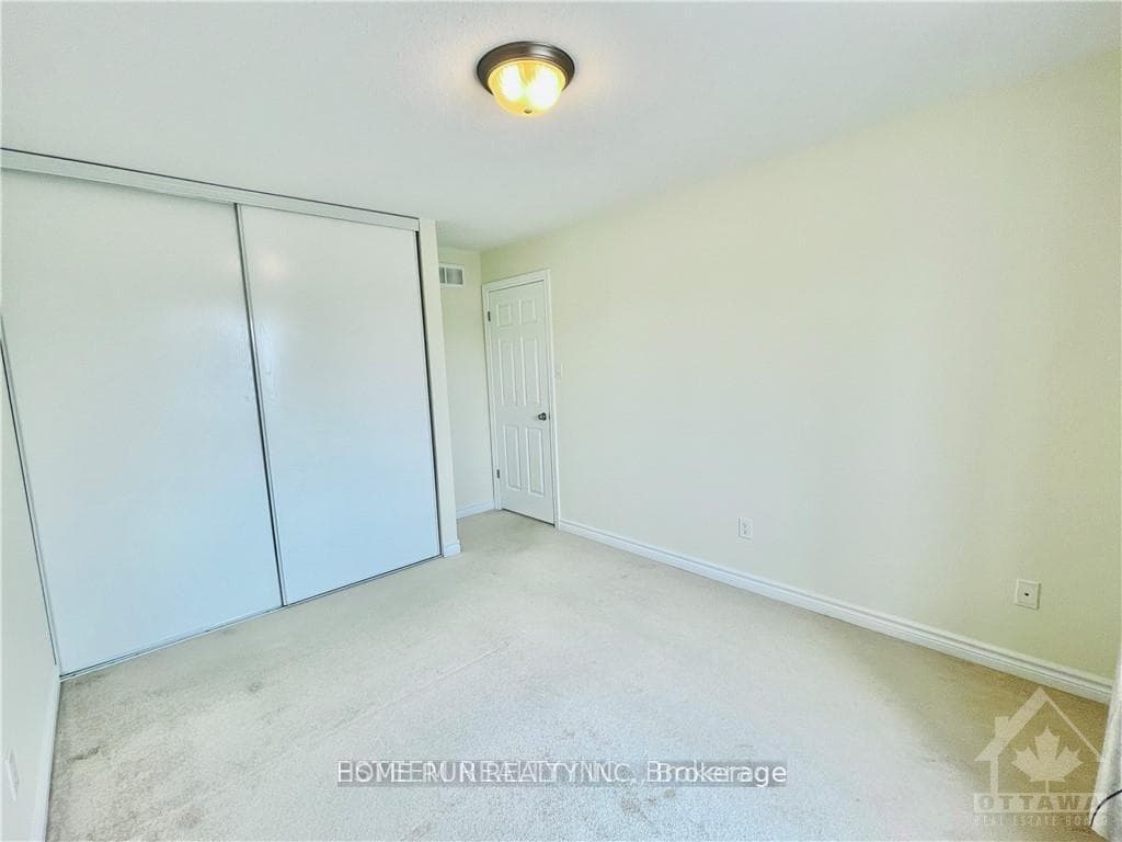 651 Clearbrook Drive photo 16