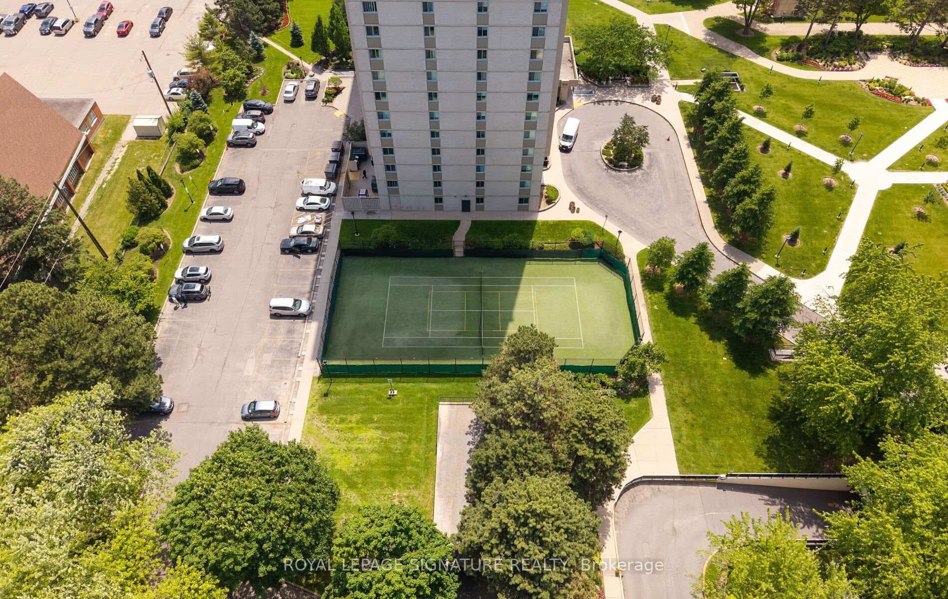 820 Burnhamthorpe Road Unit 606 photo 29