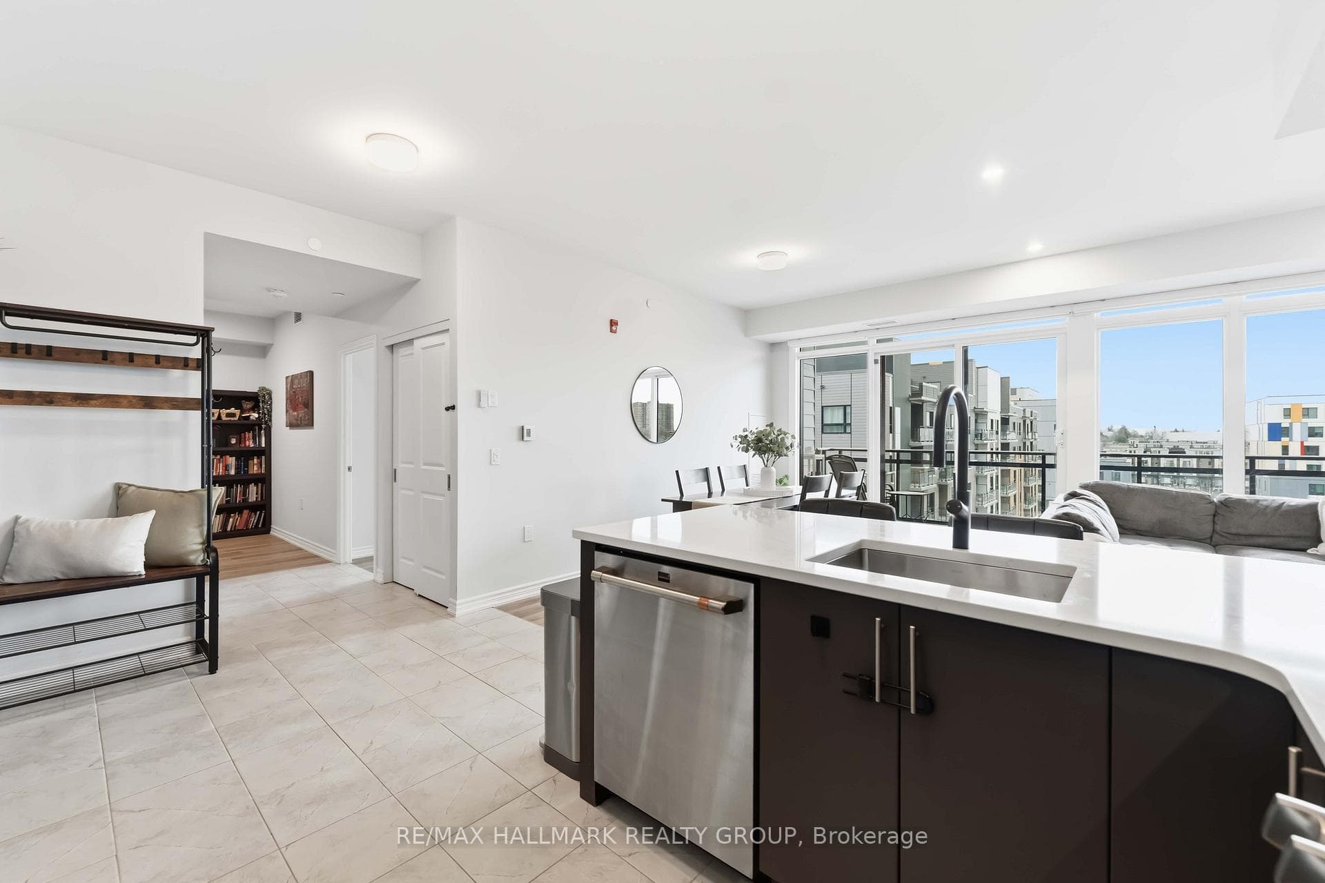 397 Codds Road Unit 602 photo 7