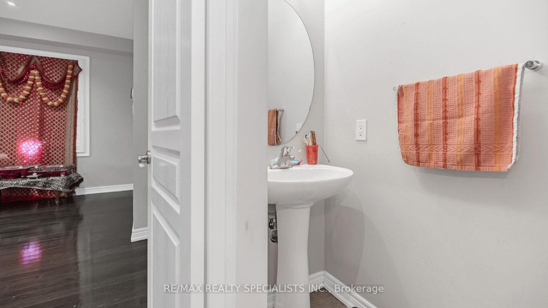 132 Allegro Drive photo 16