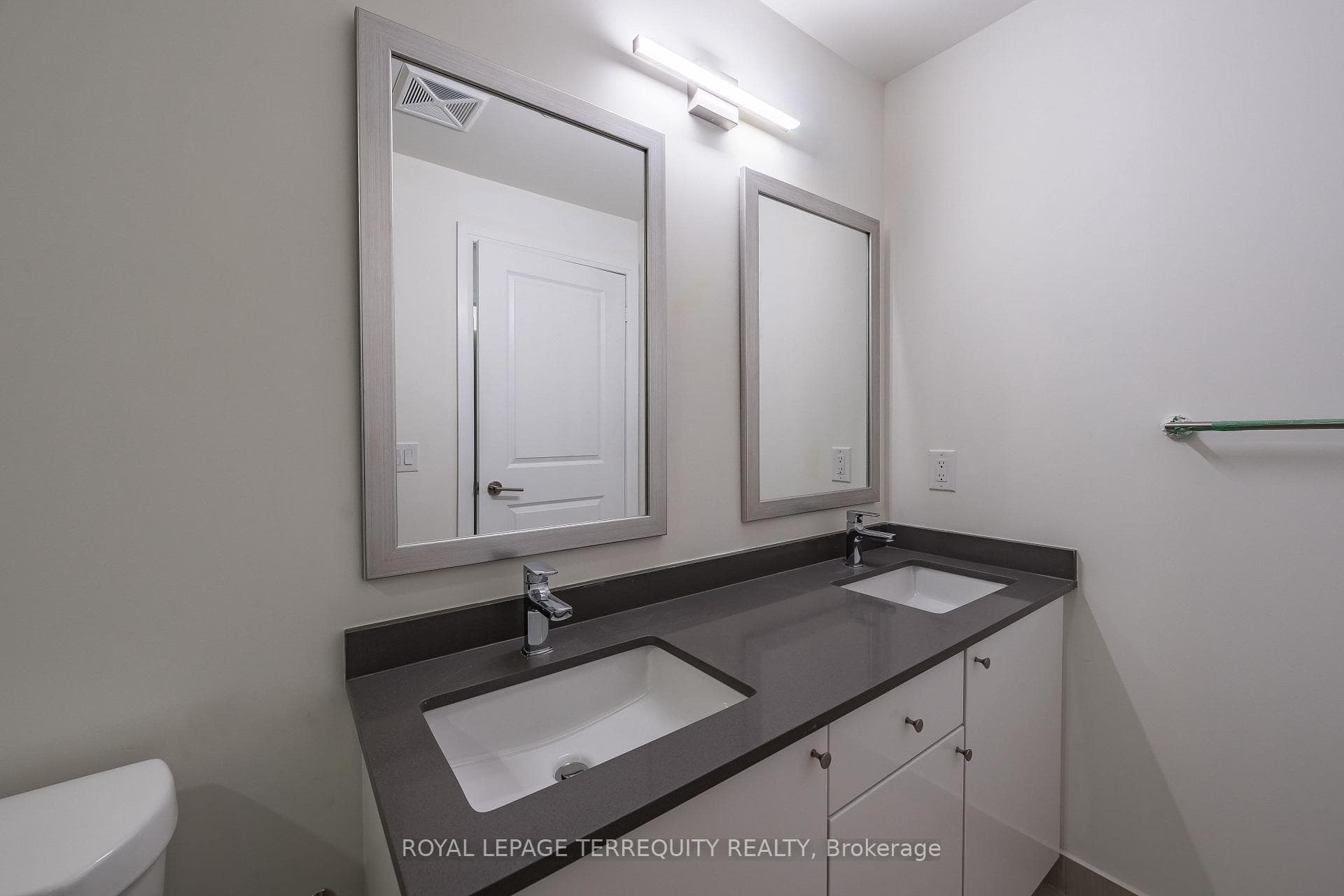 3260 Sheppard Avenue Unit 805 photo 15