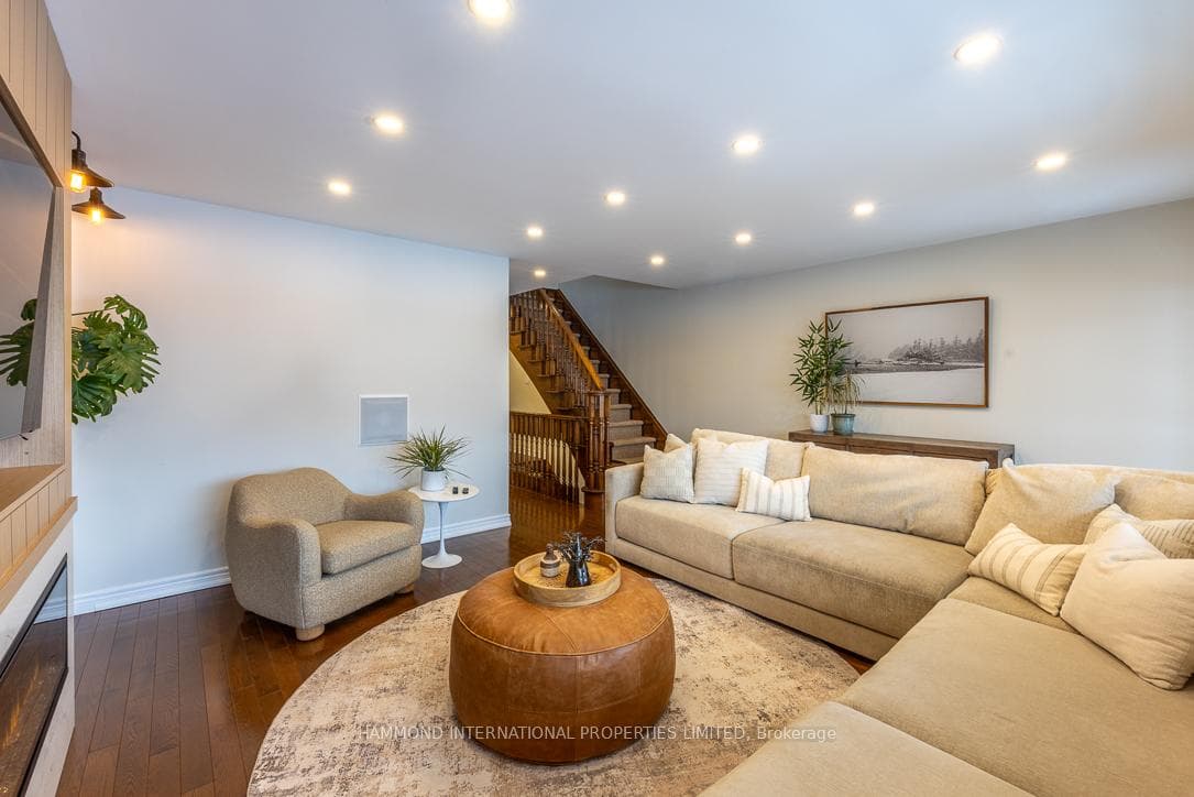 85 Northern Dancer Boulevard photo 31
