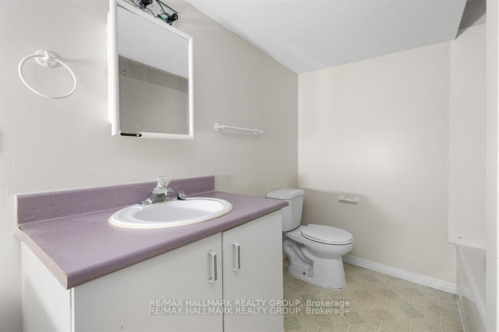 1404 Montresor Way photo 44