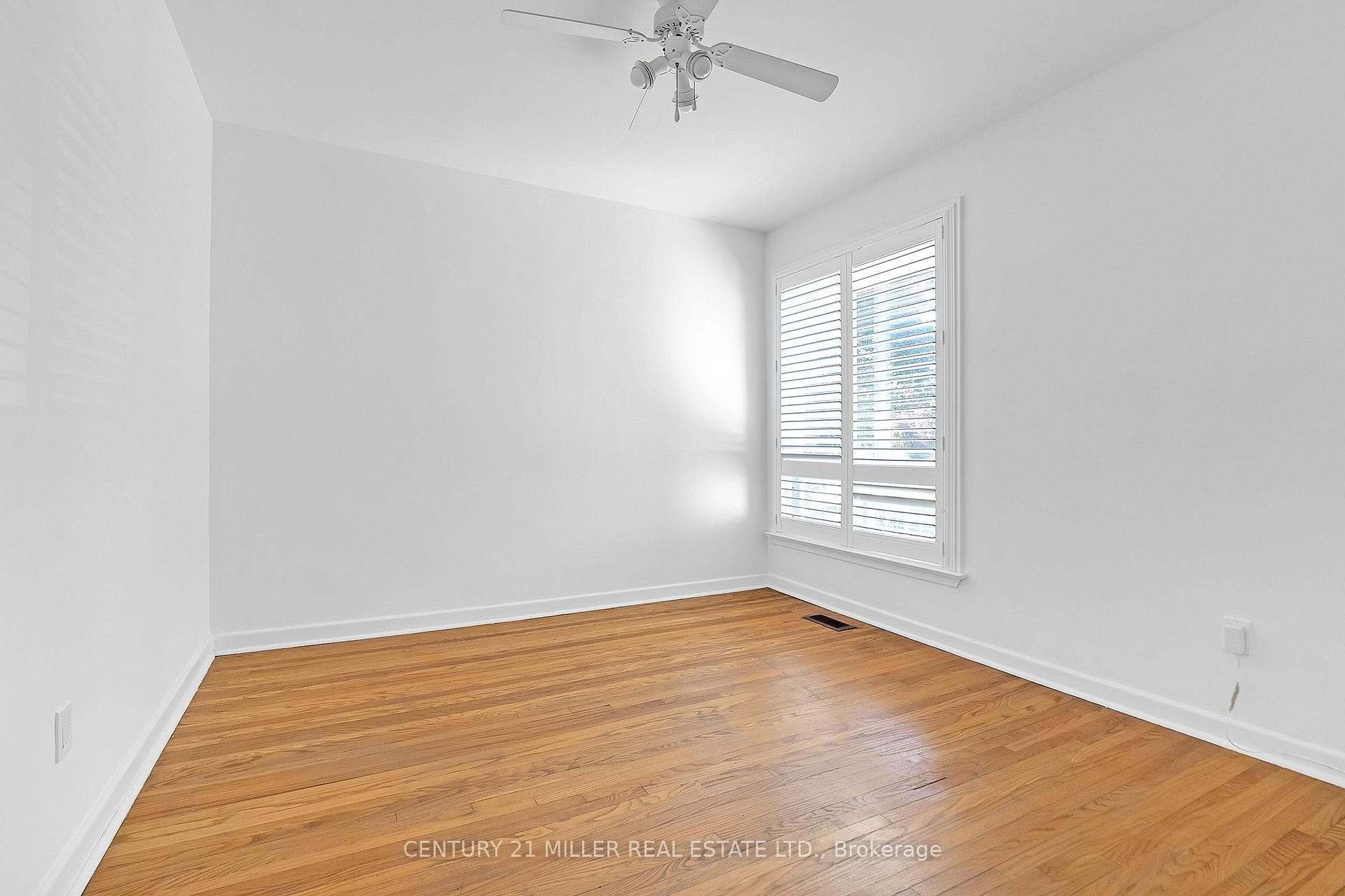 347 Lees Lane photo 11