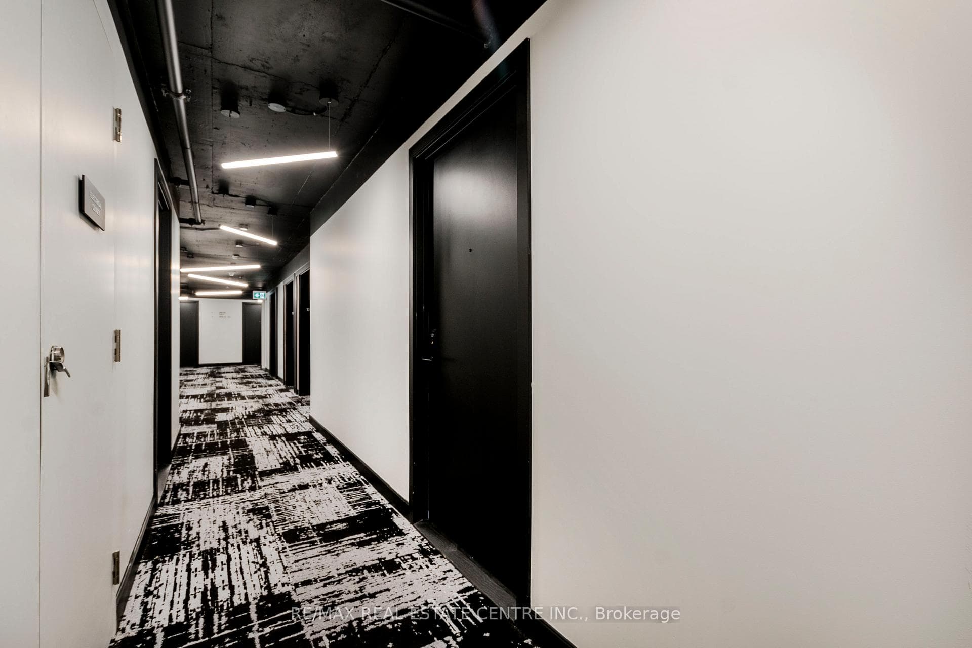 1 Jarvis Street Unit 1001 photo 8