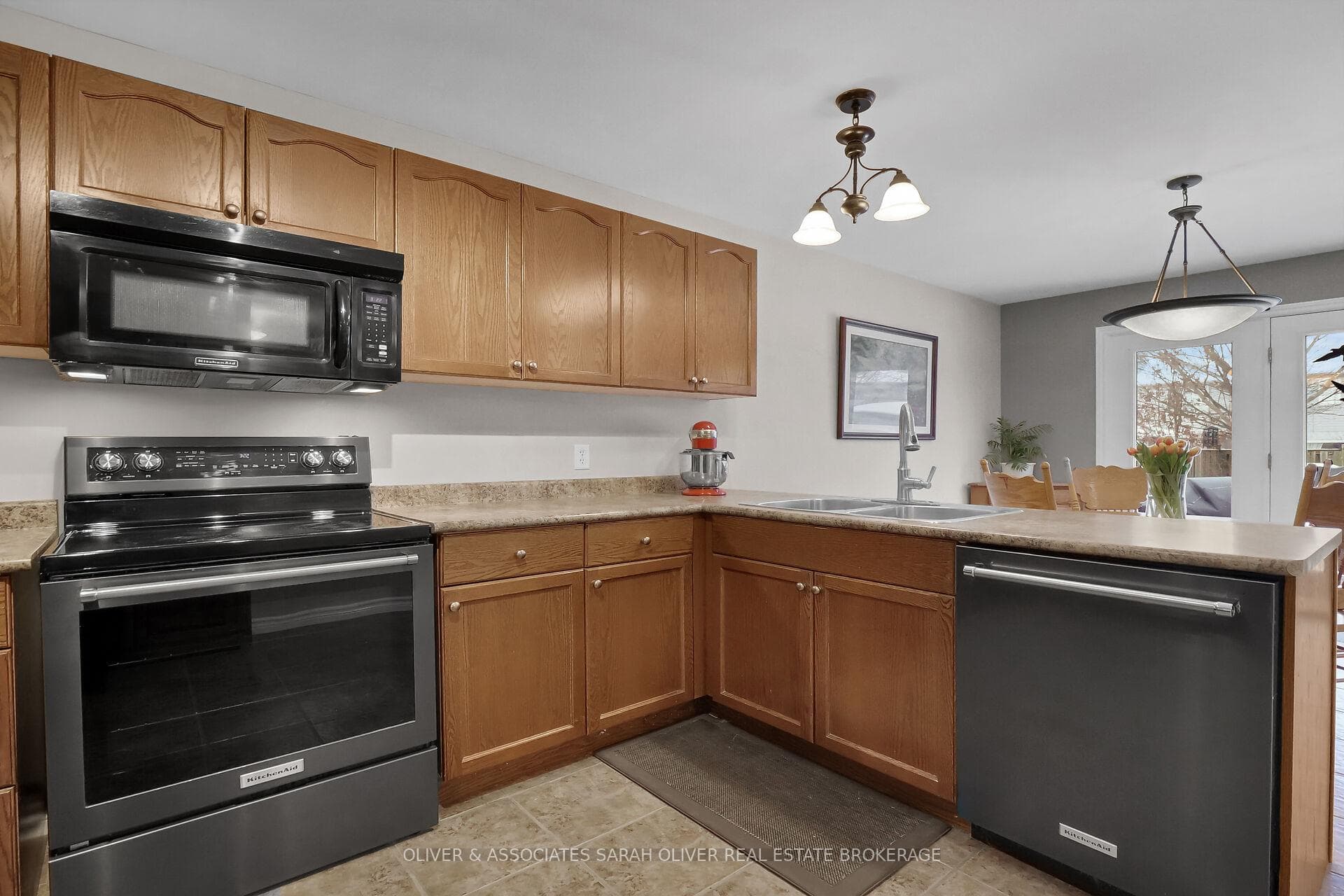 Great Kitchen work space