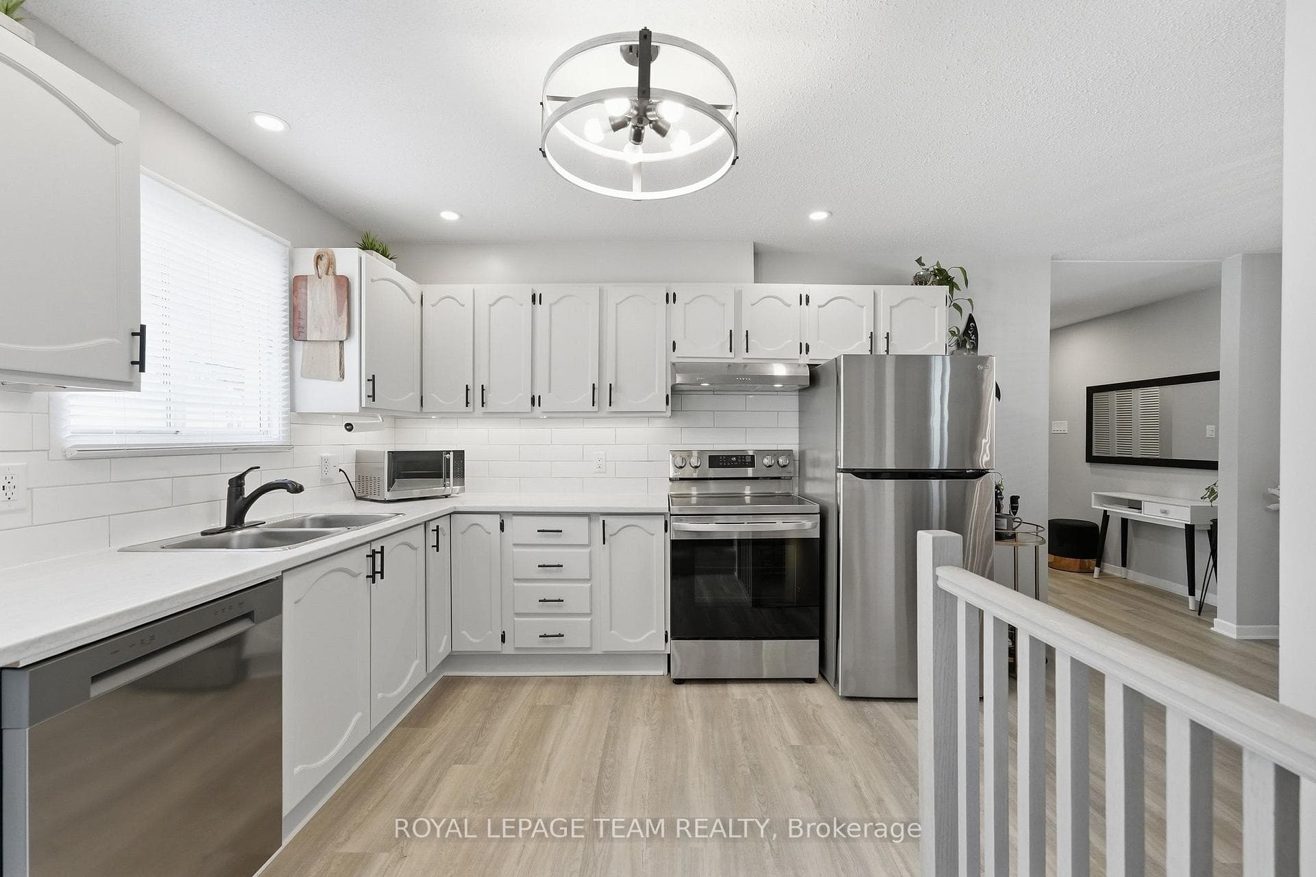 289 Montfort Street photo 23