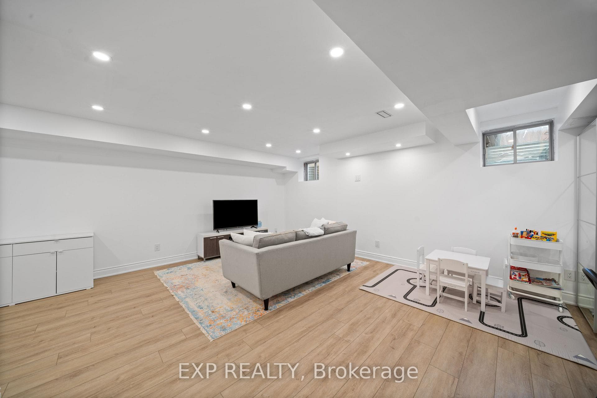 82 Gower Drive photo 24