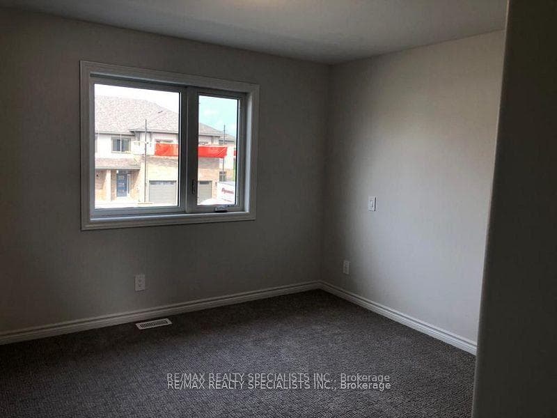 16 Miramichi Street photo 7