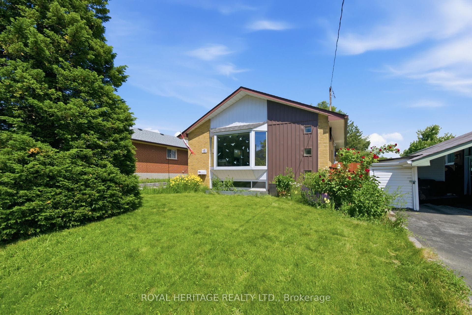 15 Golfhaven Drive photo 1