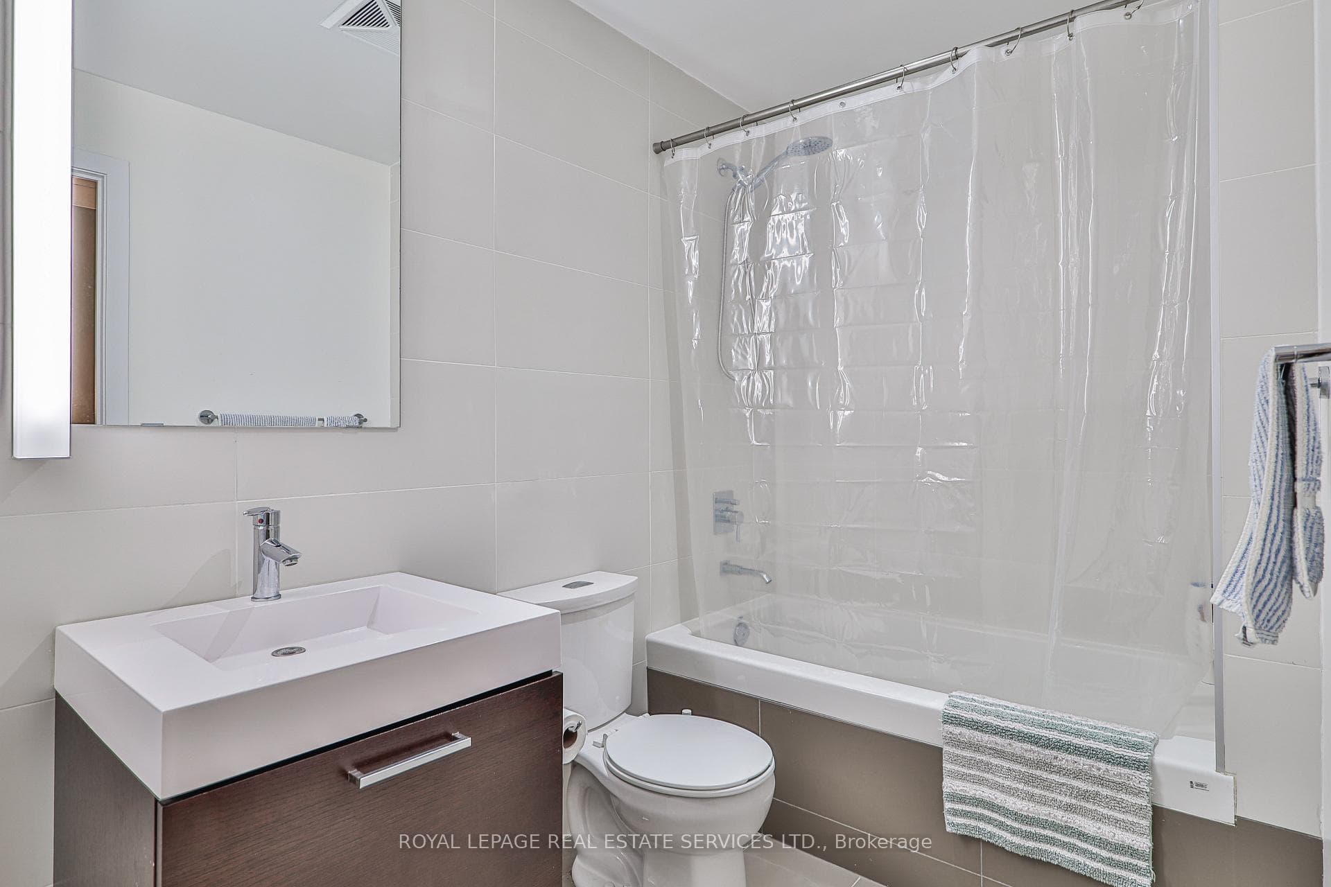 318 King Street Unit 803 photo 11