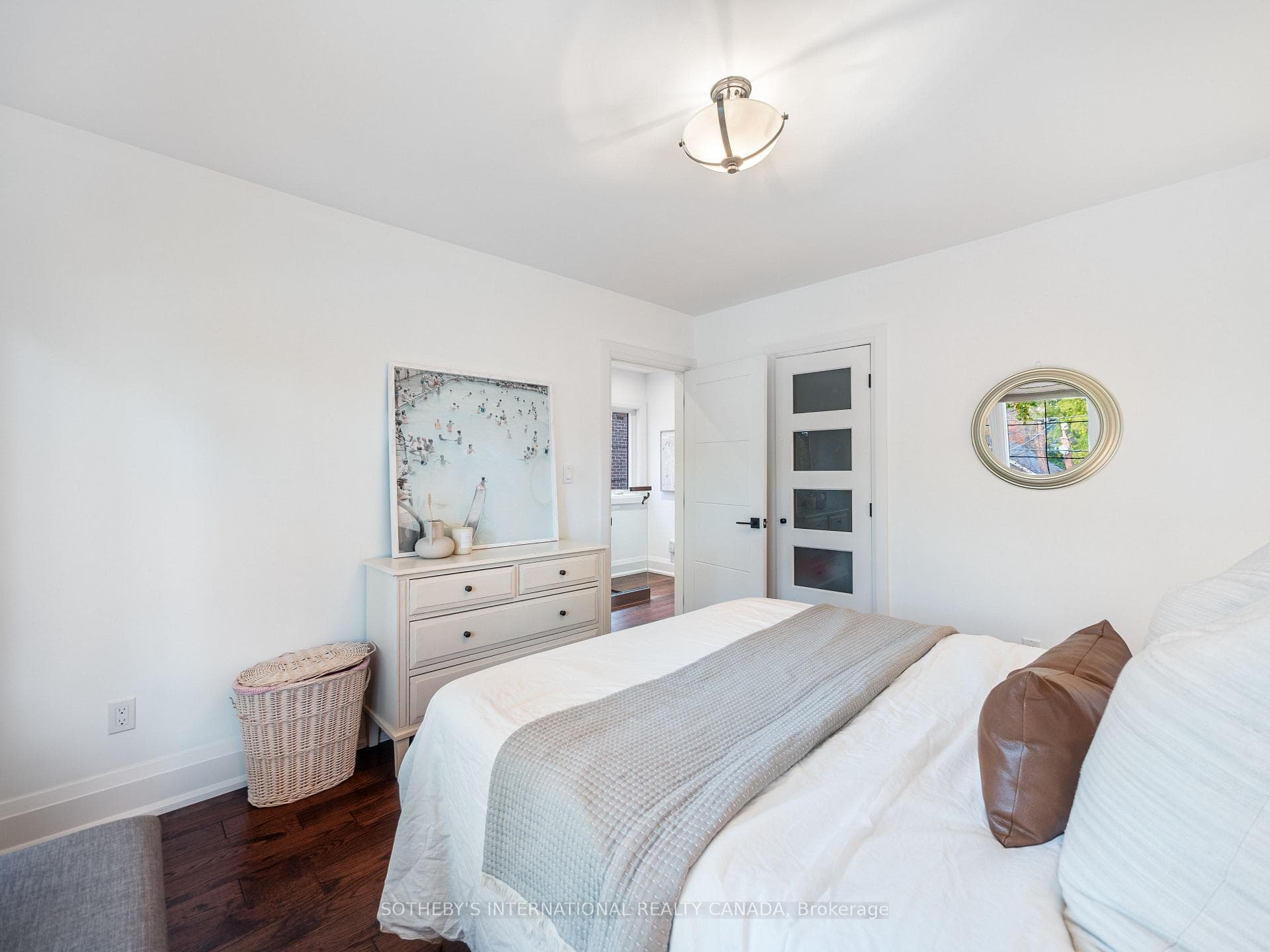 131 Glenvale Boulevard photo 19
