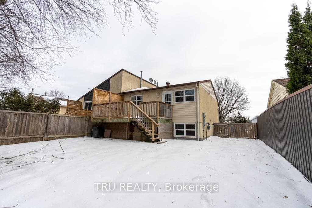 191 Castlefrank Road photo 14
