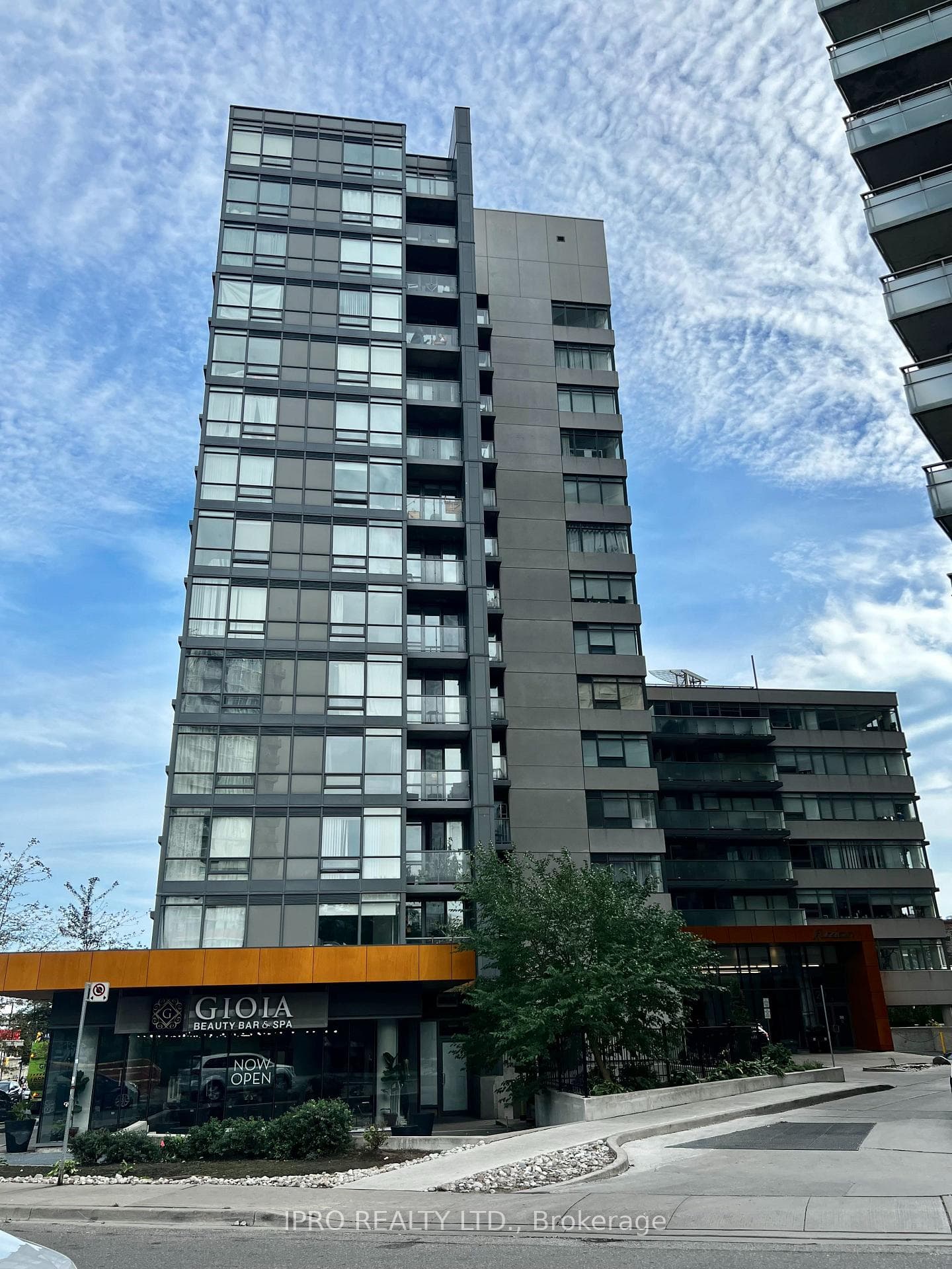 20 Joe Shuster Way Unit 1106 photo 1
