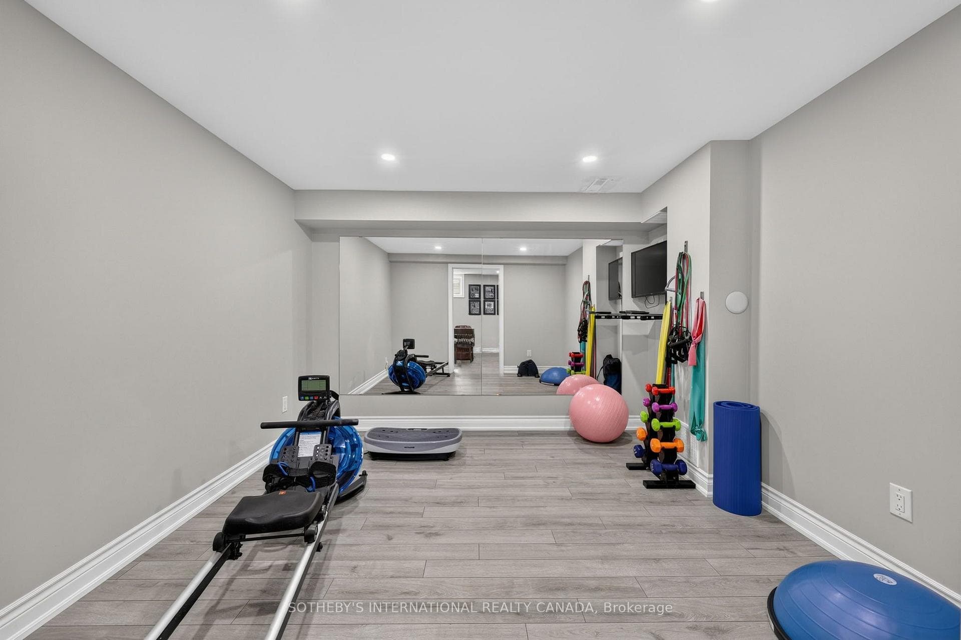 7 McKee Drive photo 27