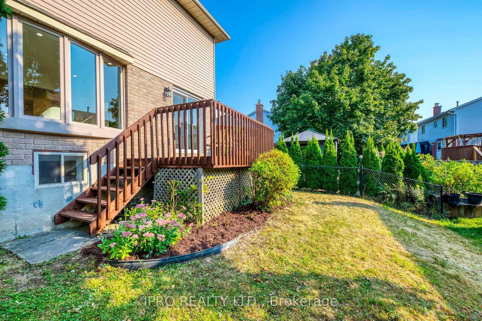 45 Karsh Crescent photo 37
