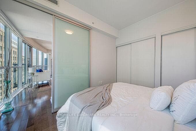 1 The Esplanade Drive Unit 3105 photo 15