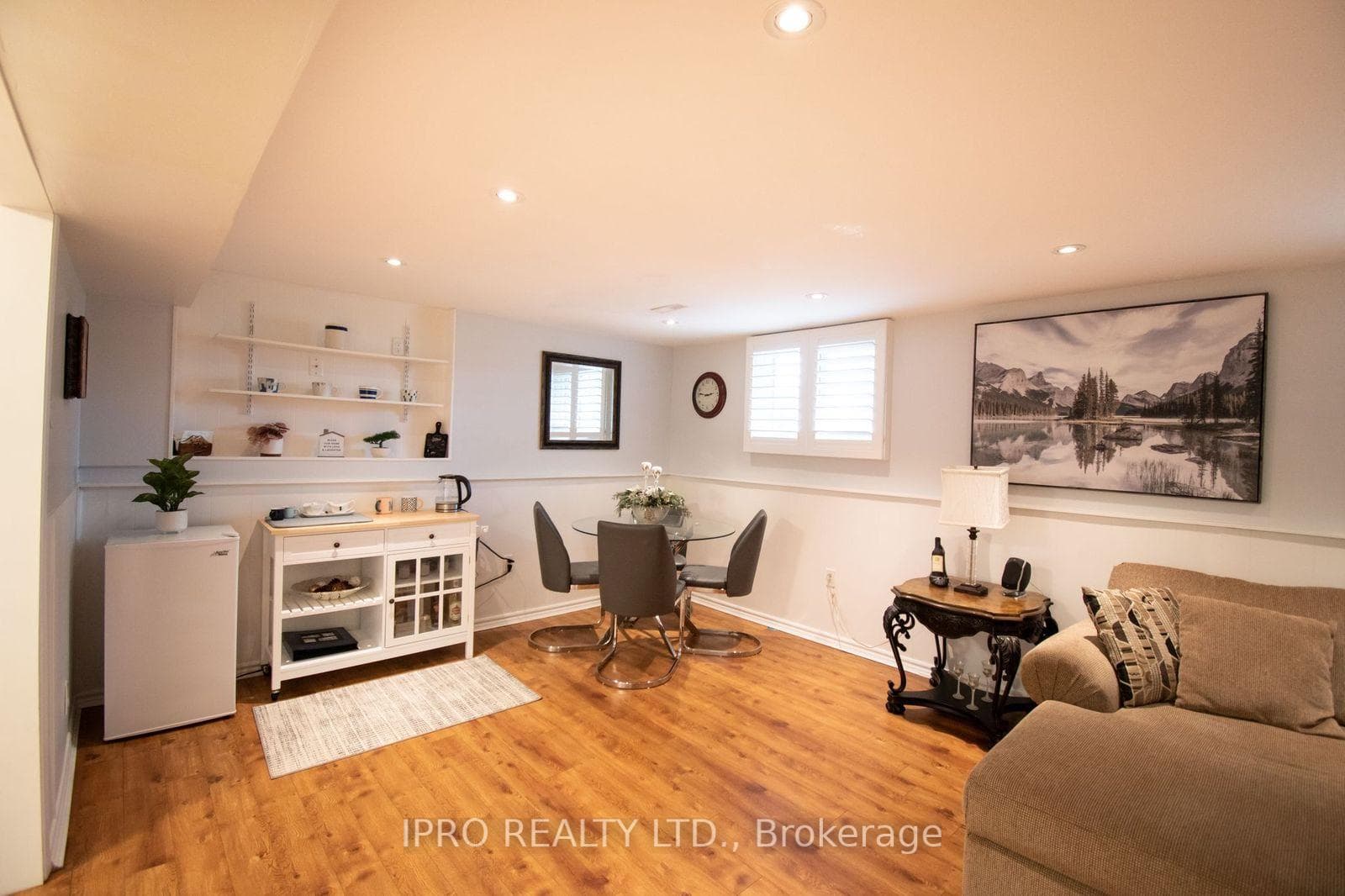 1033 Mississauga Valley Boulevard photo 33
