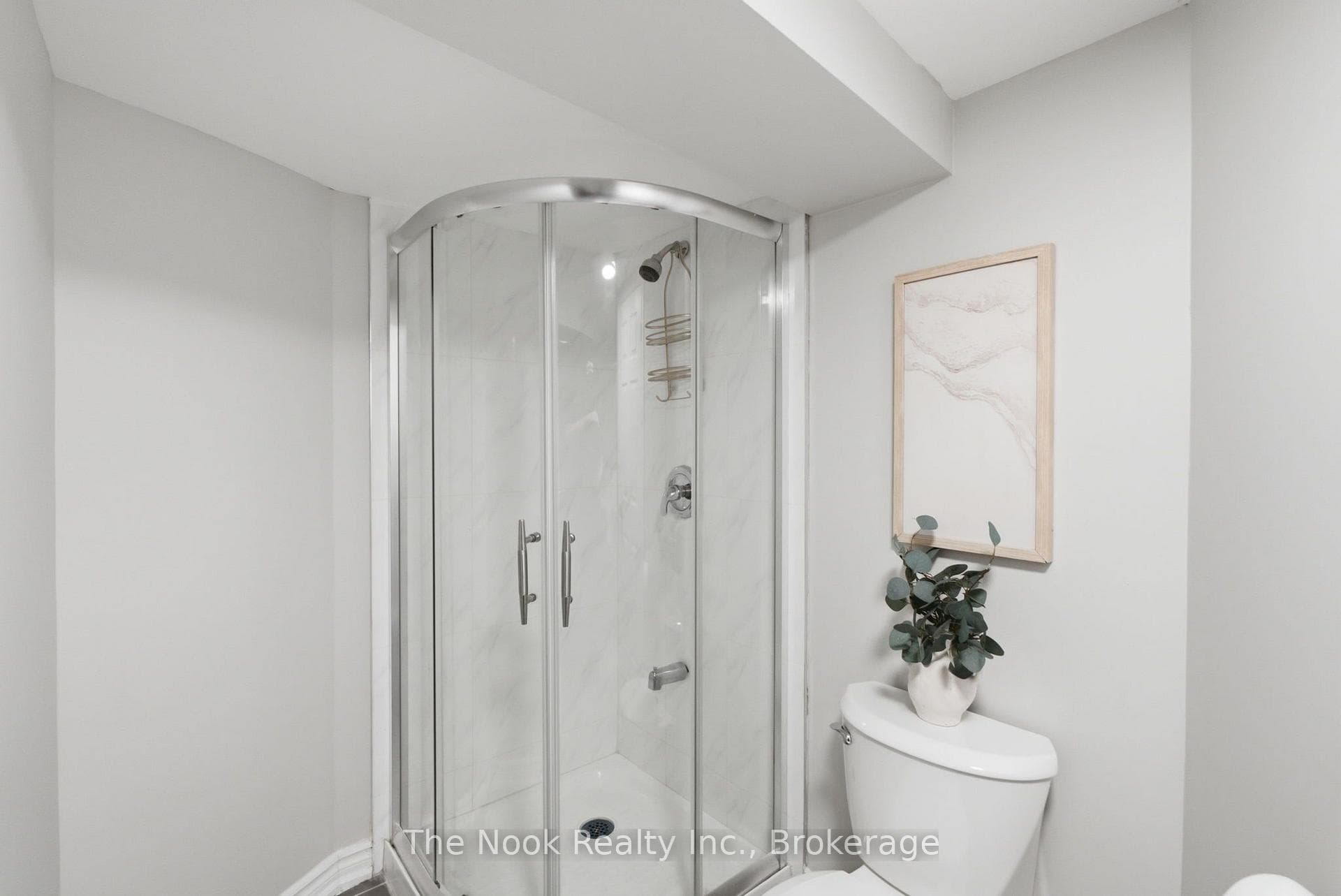 366 Travail Avenue photo 34