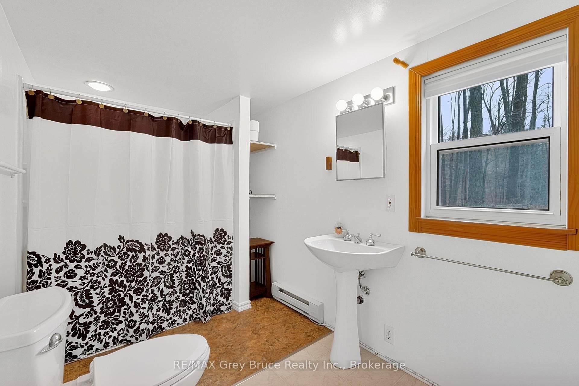 124 Stanley Drive photo 25
