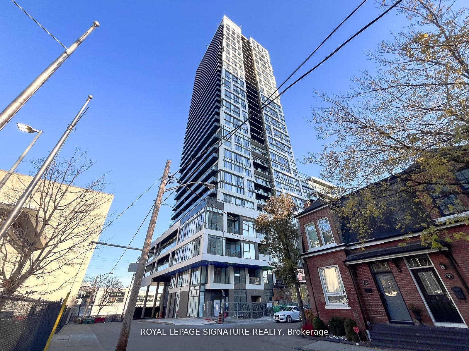 5 Defries Street Unit 2001 photo 16