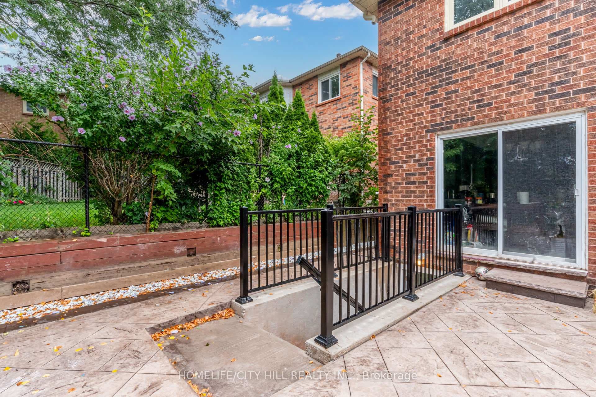 1238 Playter Place Unit Bsmt photo 4