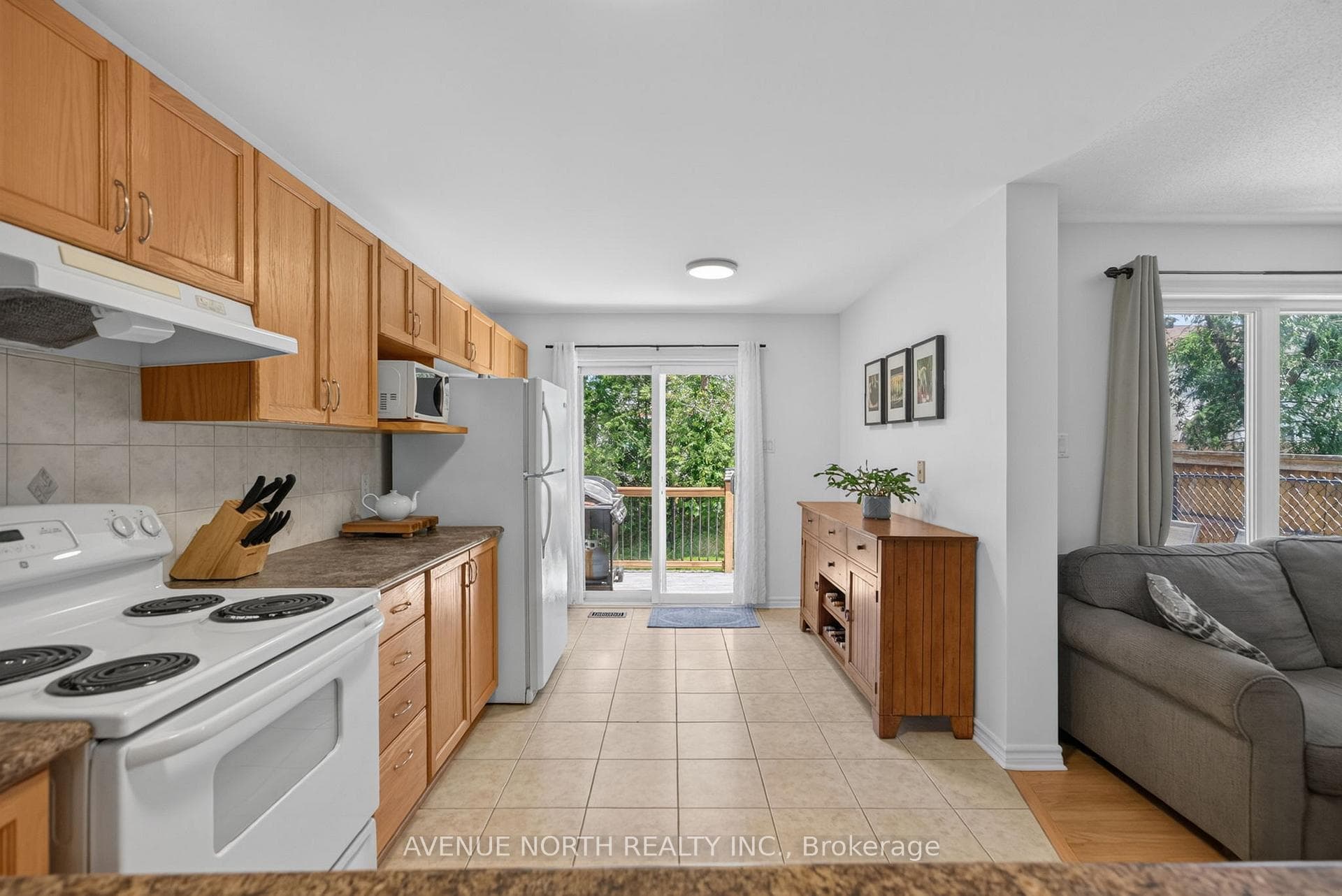 4223 Kelly Farm Drive photo 9