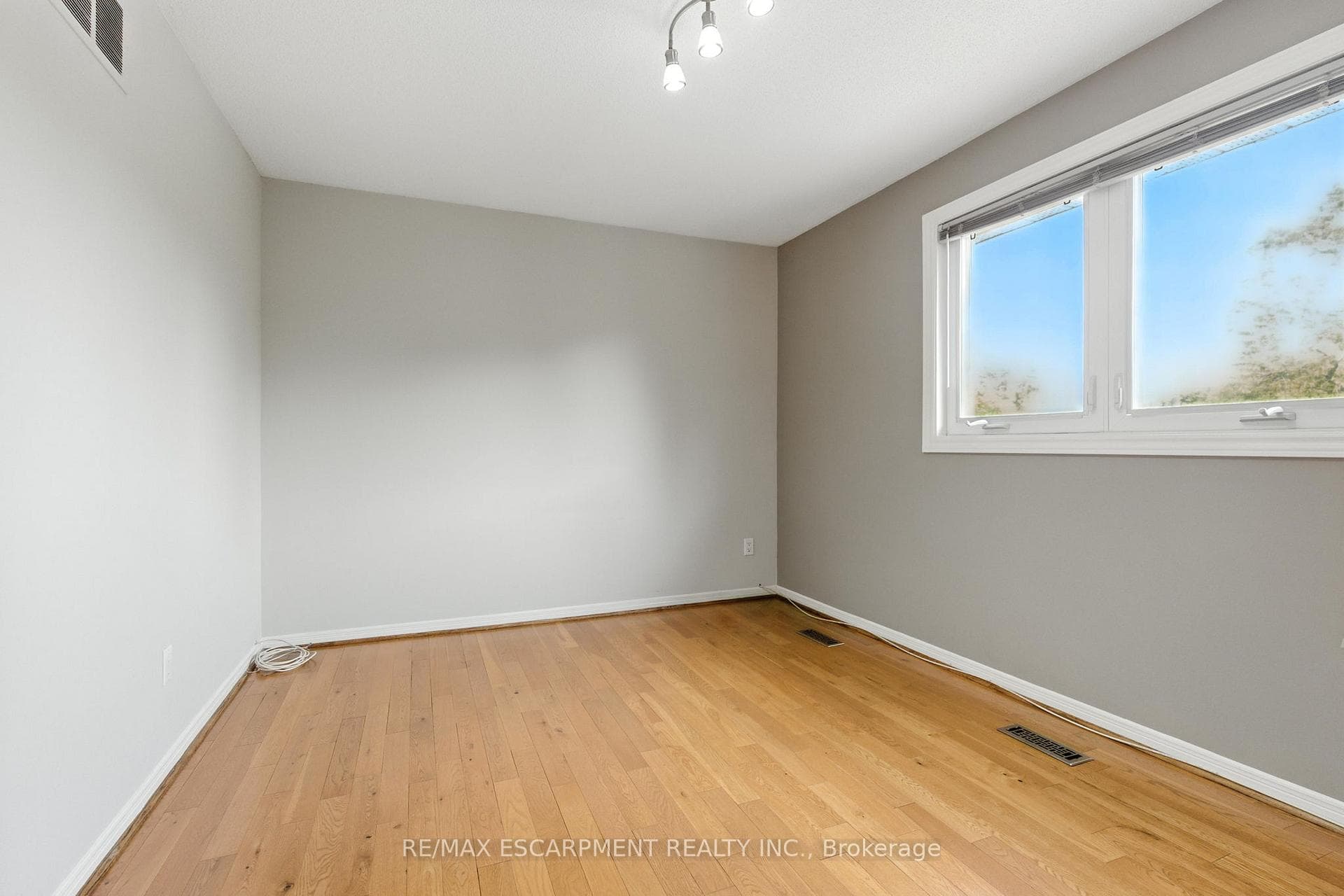 1624 Gallant Drive photo 30